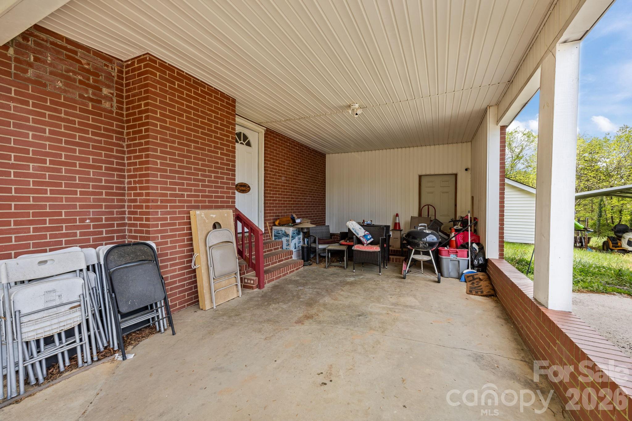 137 Foursquare Road — Mooresville
