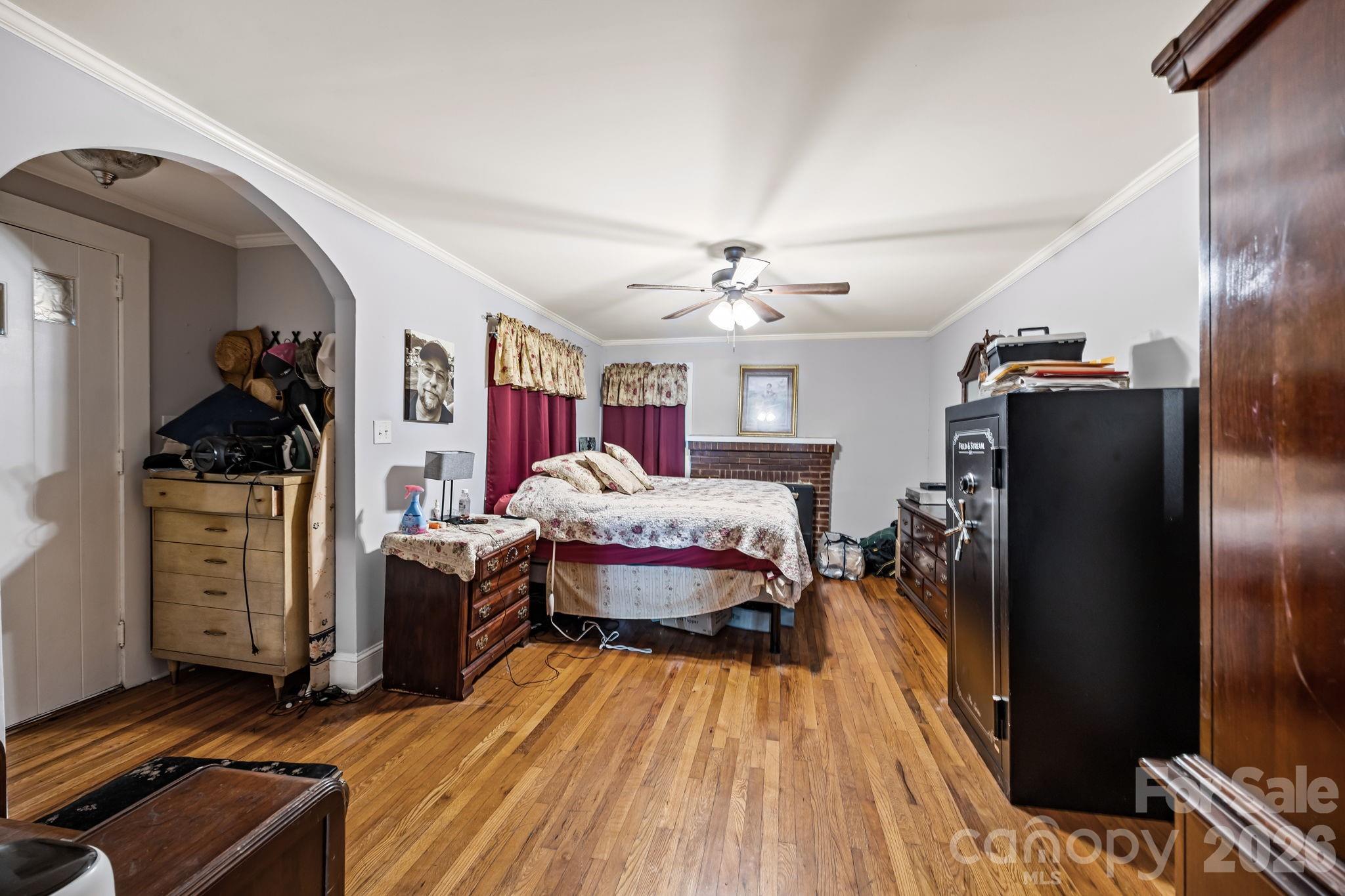 137 Foursquare Road — Mooresville