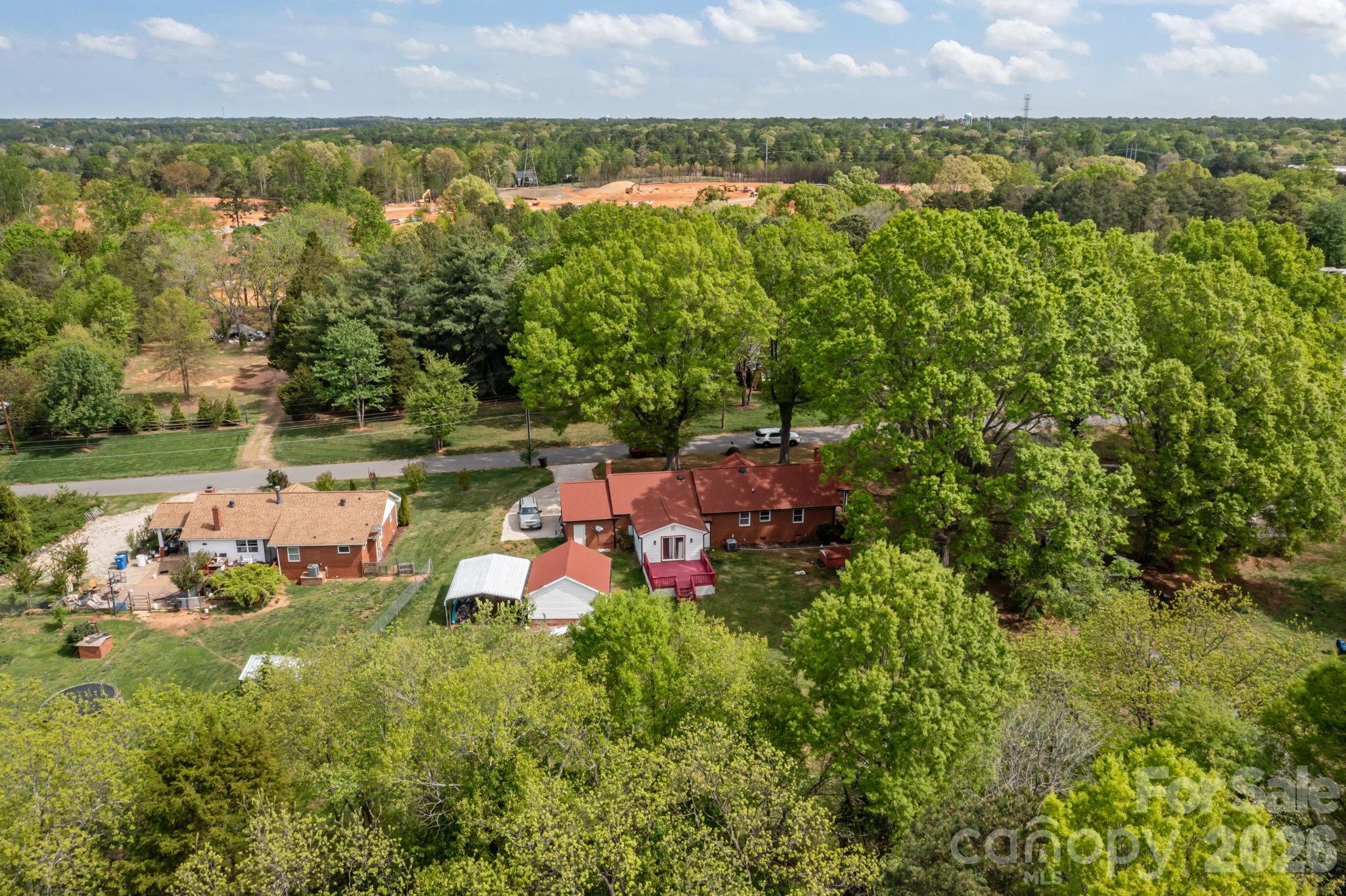 137 Foursquare Road — Mooresville