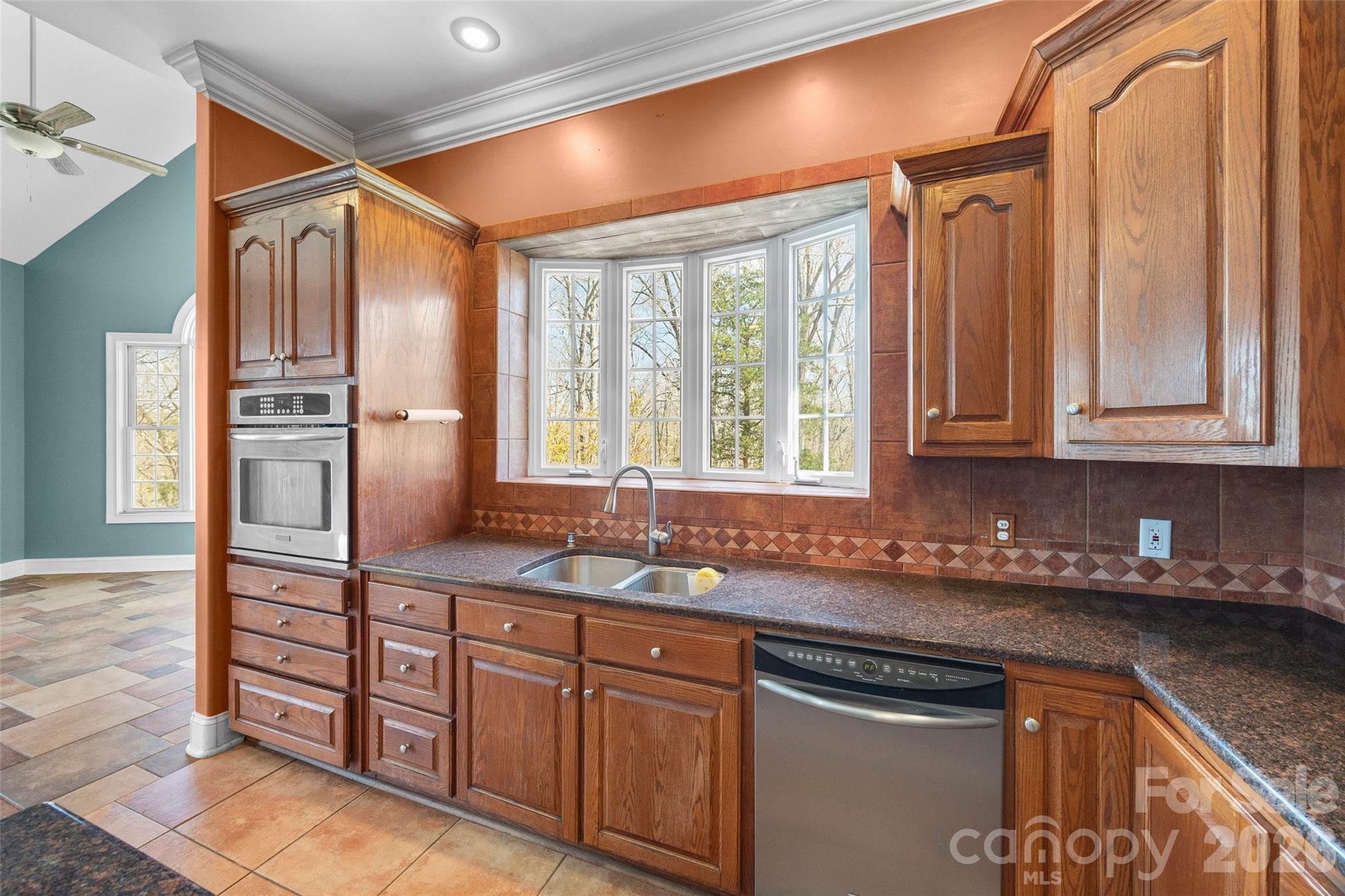 3248 The Knoll Lane — Lancaster
