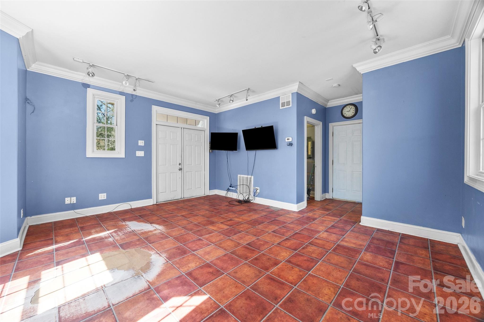 3248 The Knoll Lane — Lancaster