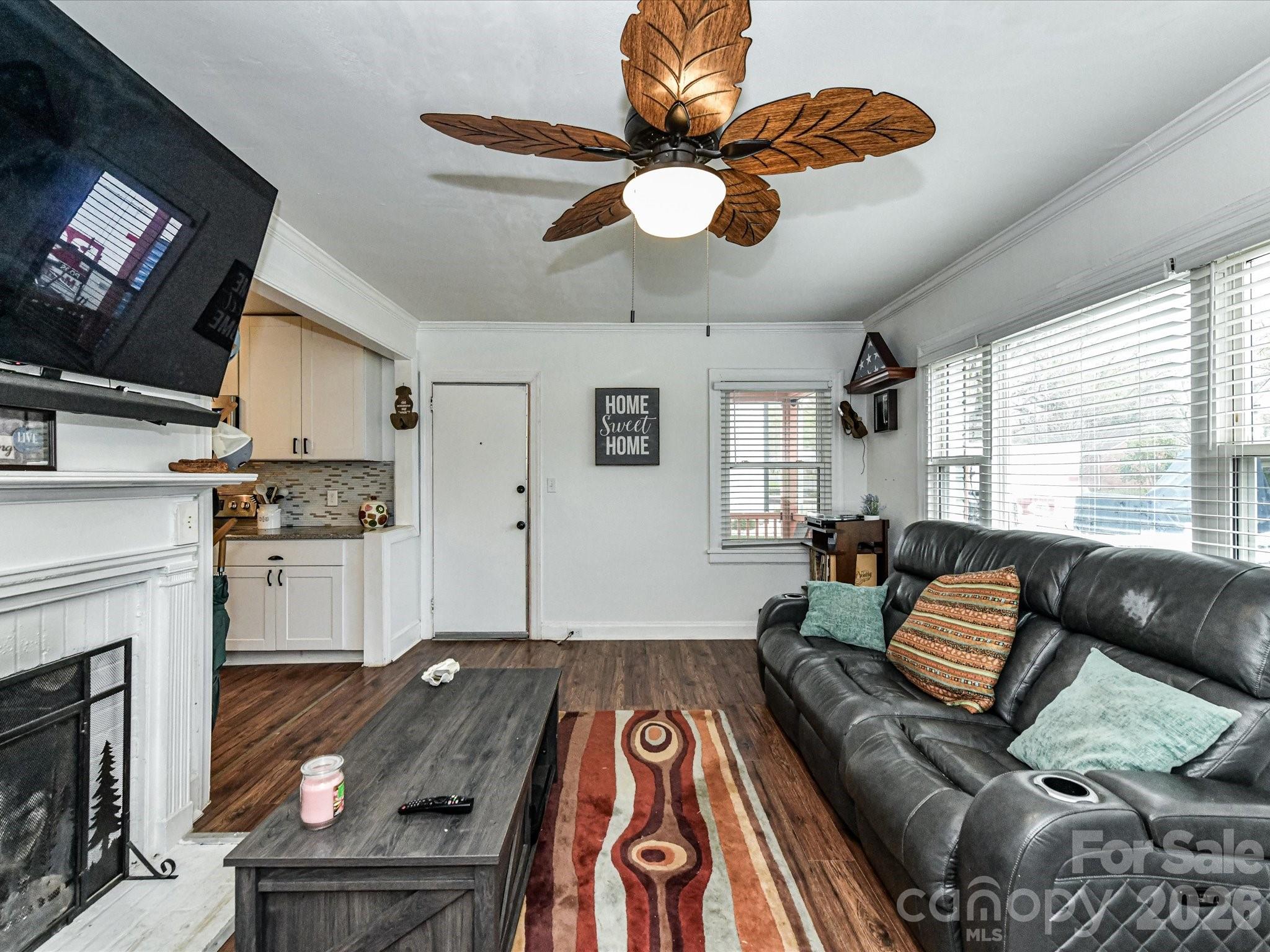 1240 Skyview Road — Charlotte