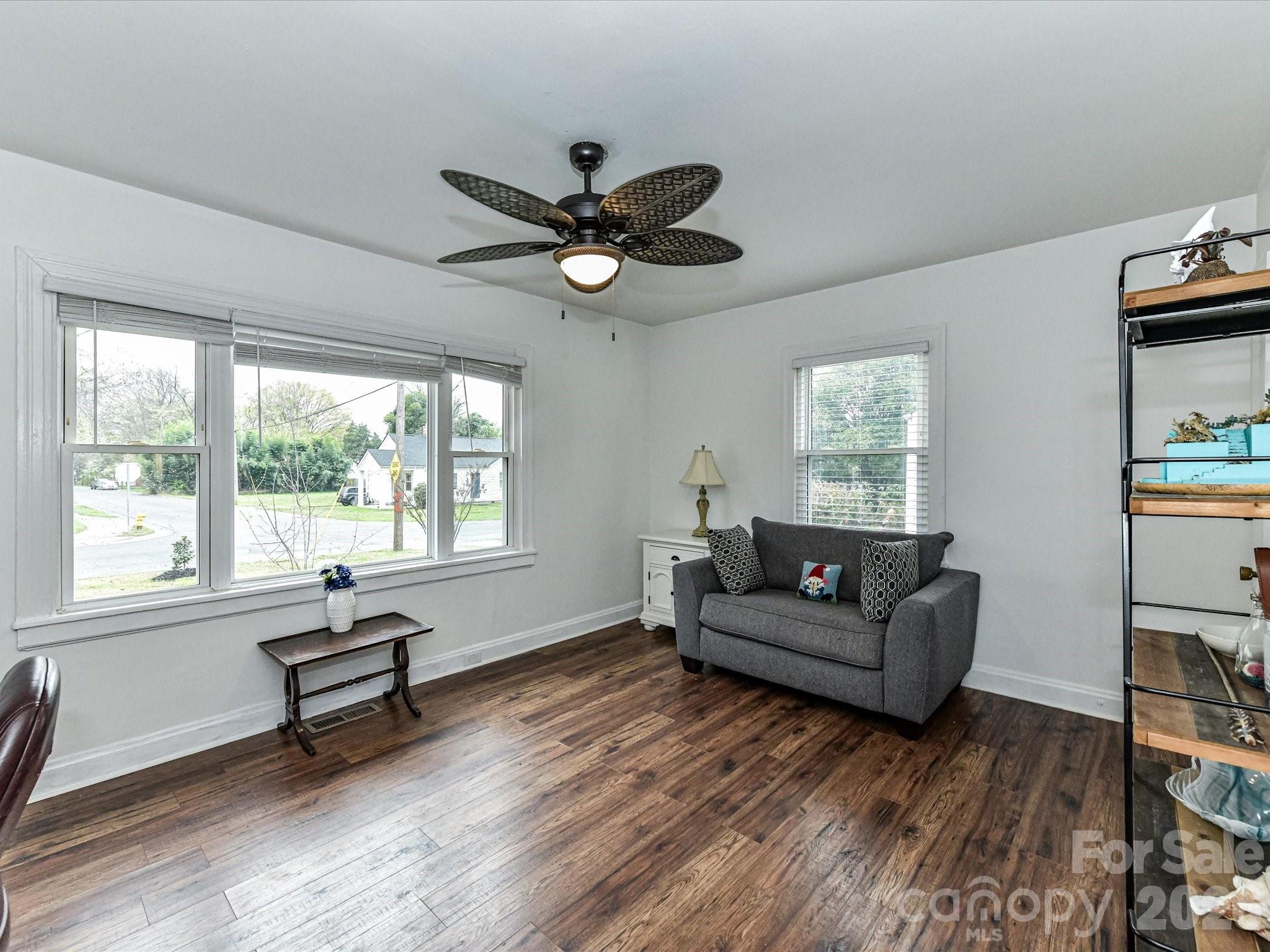 1240 Skyview Road — Charlotte