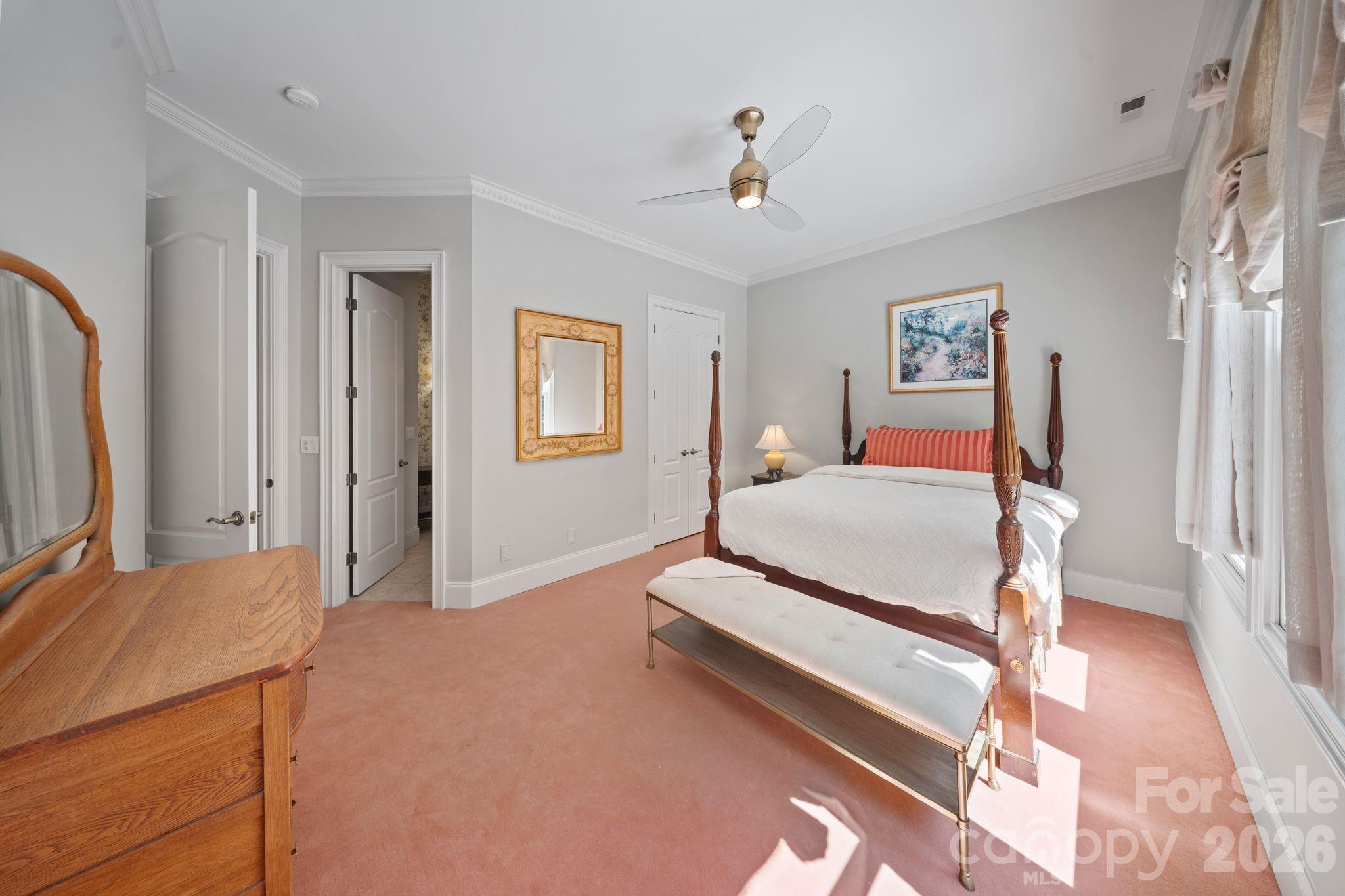 8915 Warwicke Lane — Sherrills Ford