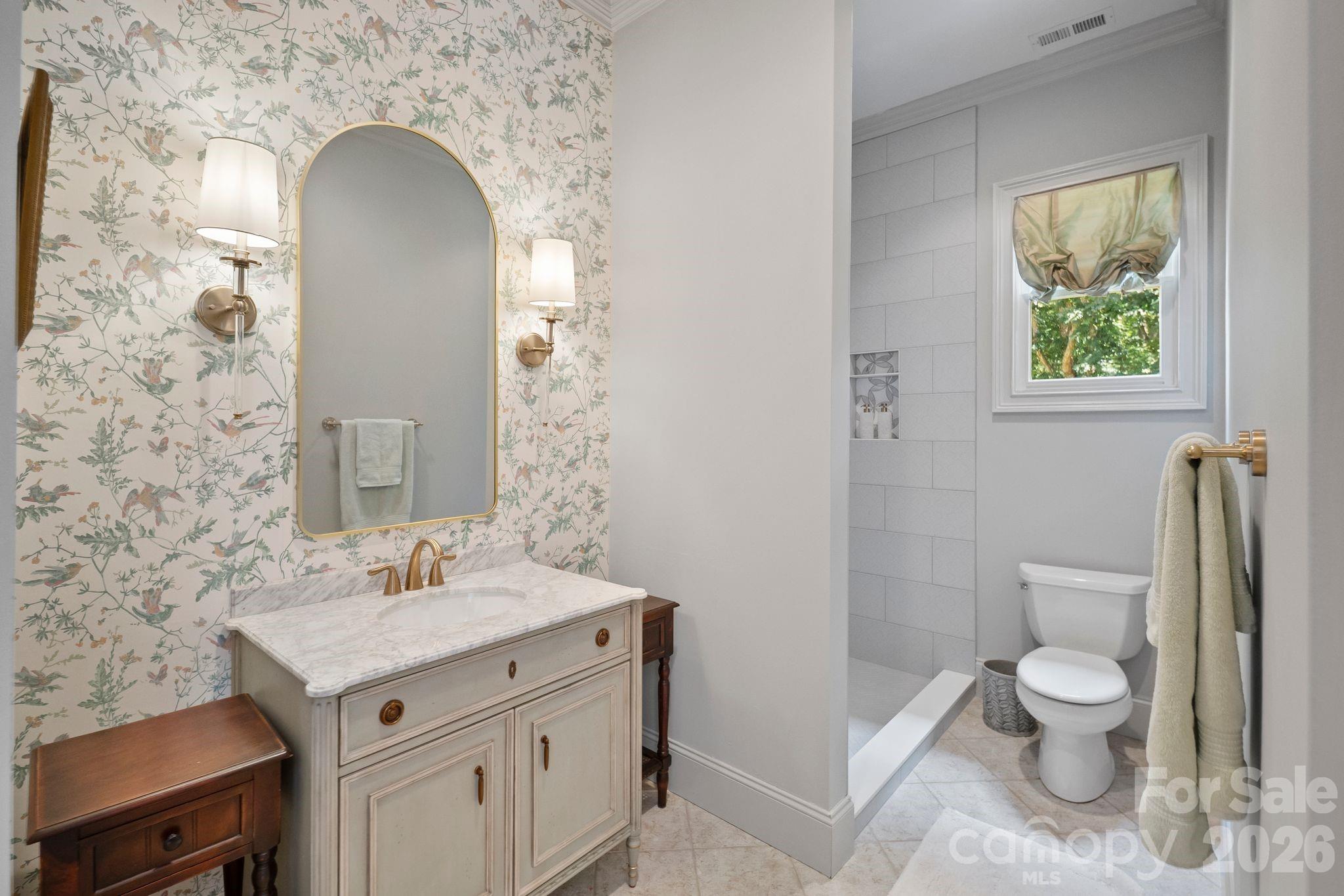 8915 Warwicke Lane — Sherrills Ford