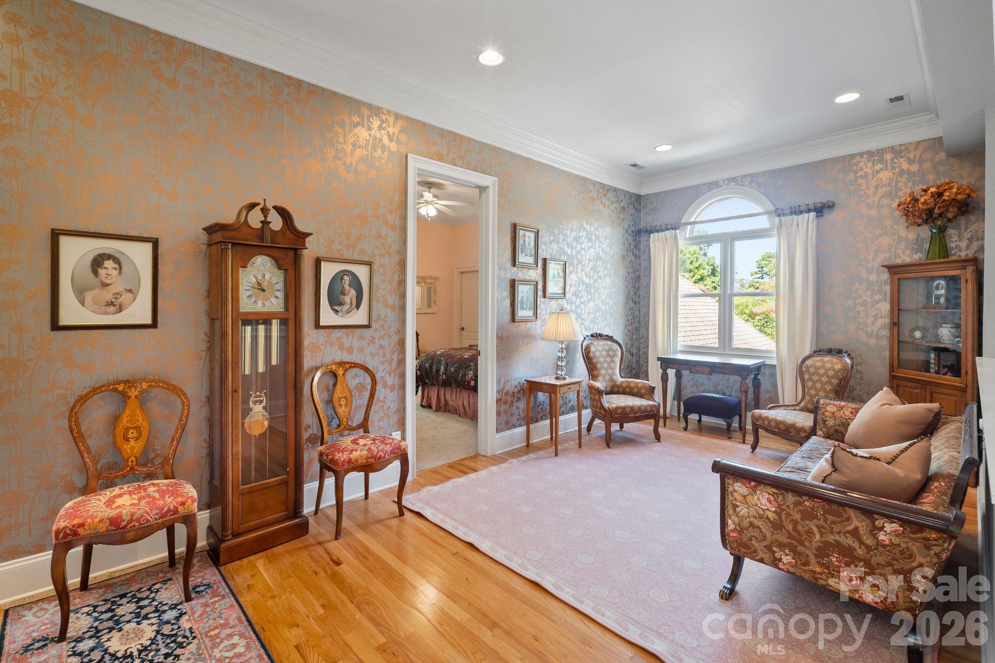 8915 Warwicke Lane — Sherrills Ford