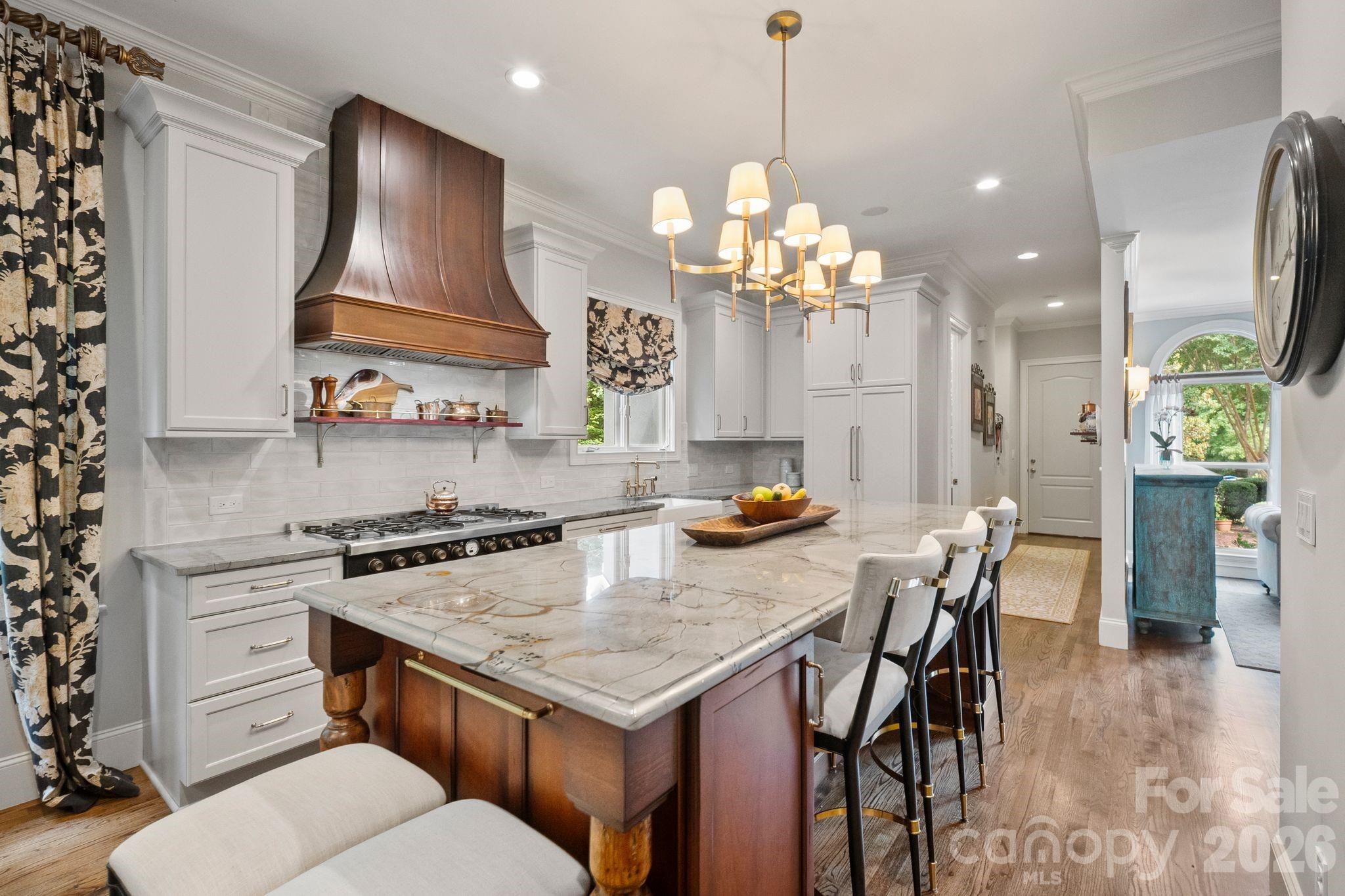 8915 Warwicke Lane — Sherrills Ford
