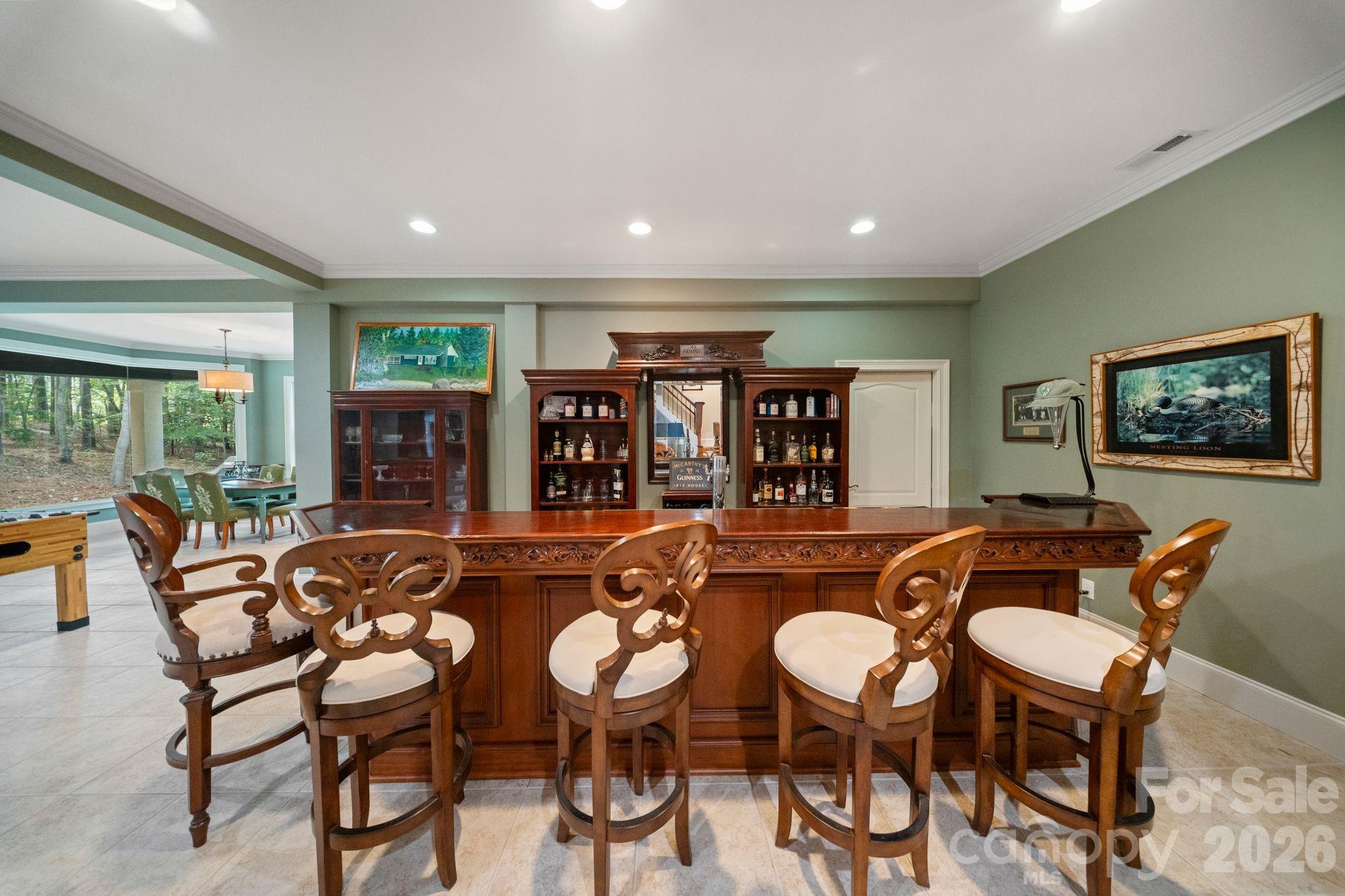 8915 Warwicke Lane — Sherrills Ford