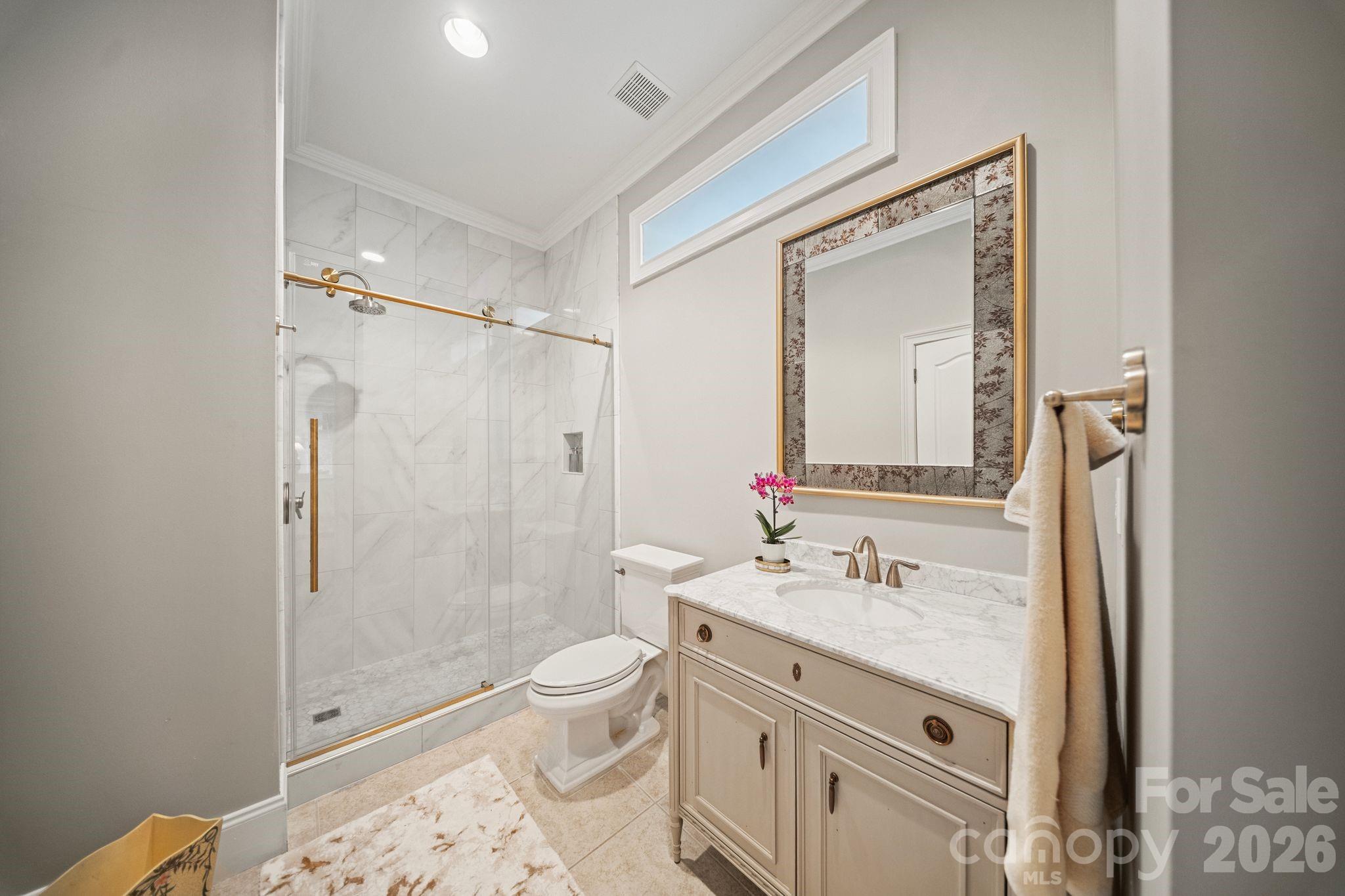 8915 Warwicke Lane — Sherrills Ford