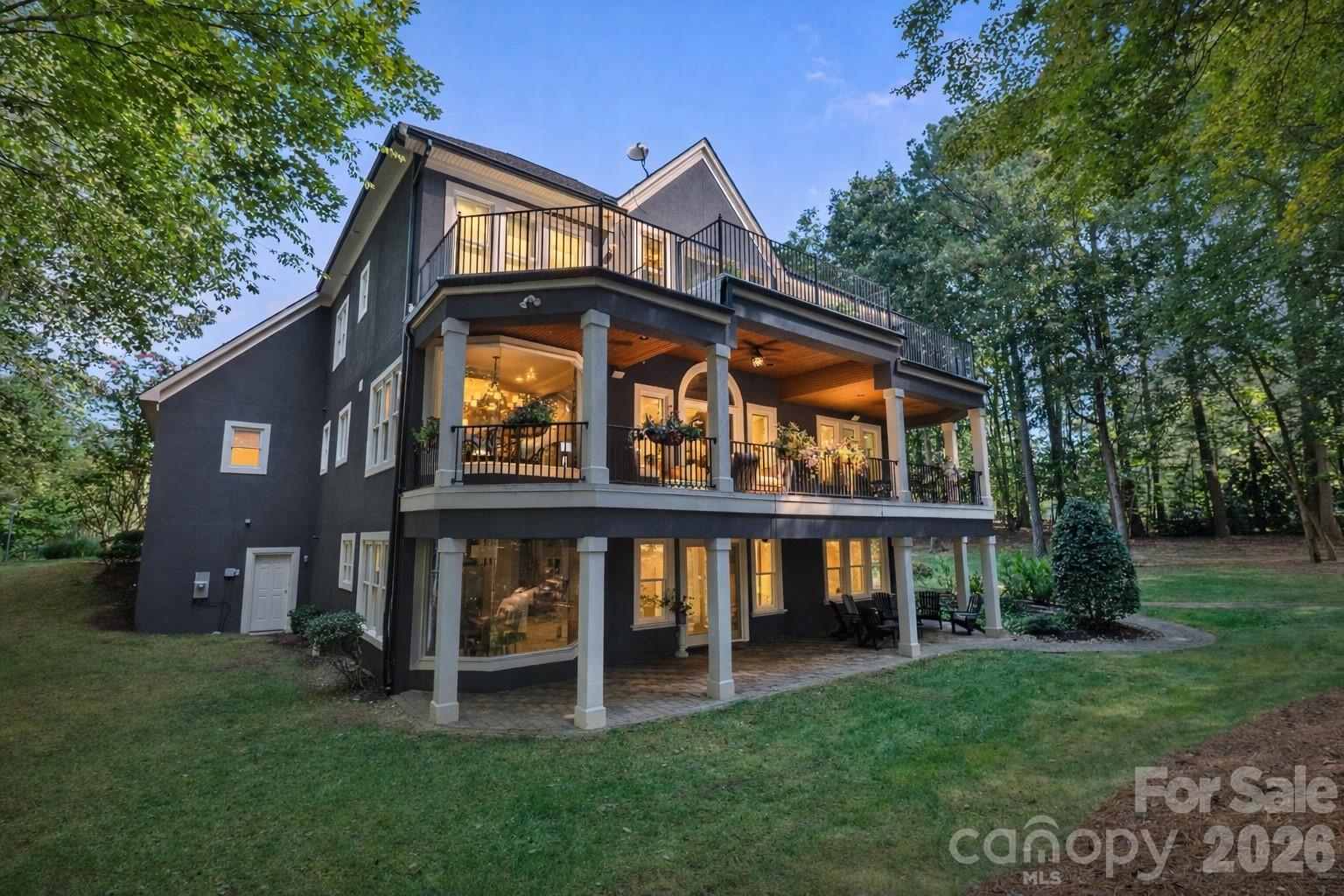 8915 Warwicke Lane — Sherrills Ford