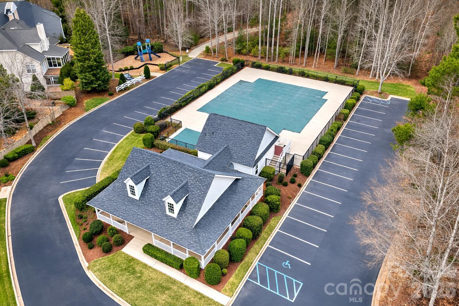 106 Honey Crisp Way — Simpsonville
