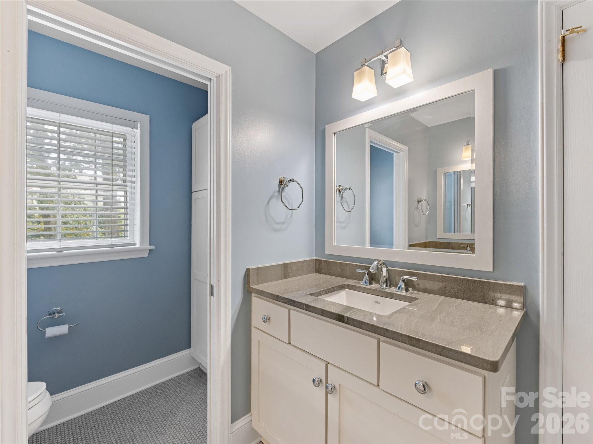 1201 Belgrave Place — Charlotte
