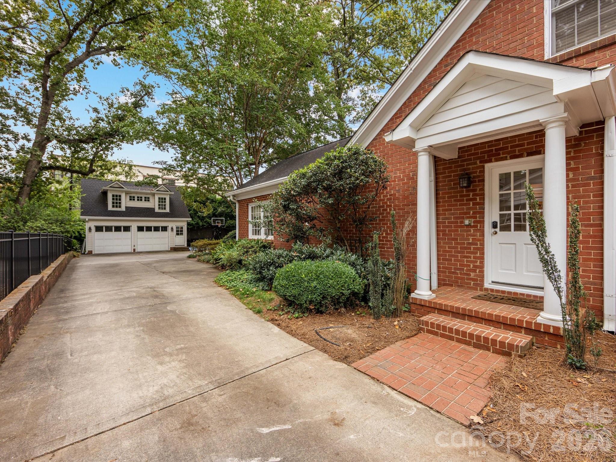 1201 Belgrave Place — Charlotte