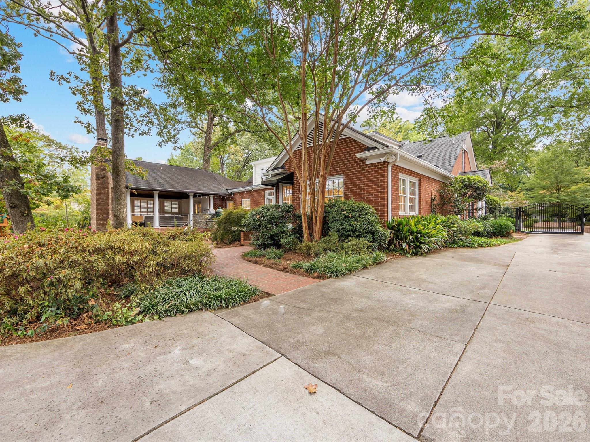 1201 Belgrave Place — Charlotte