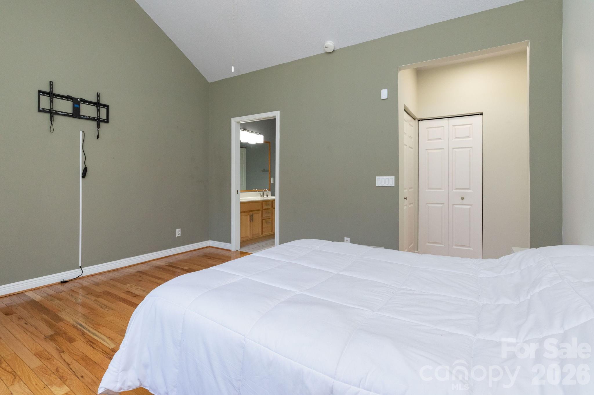 31 Little Cedar Court — Asheville