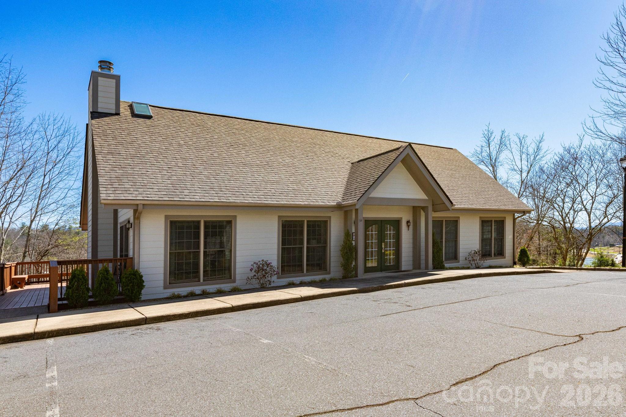 31 Little Cedar Court — Asheville