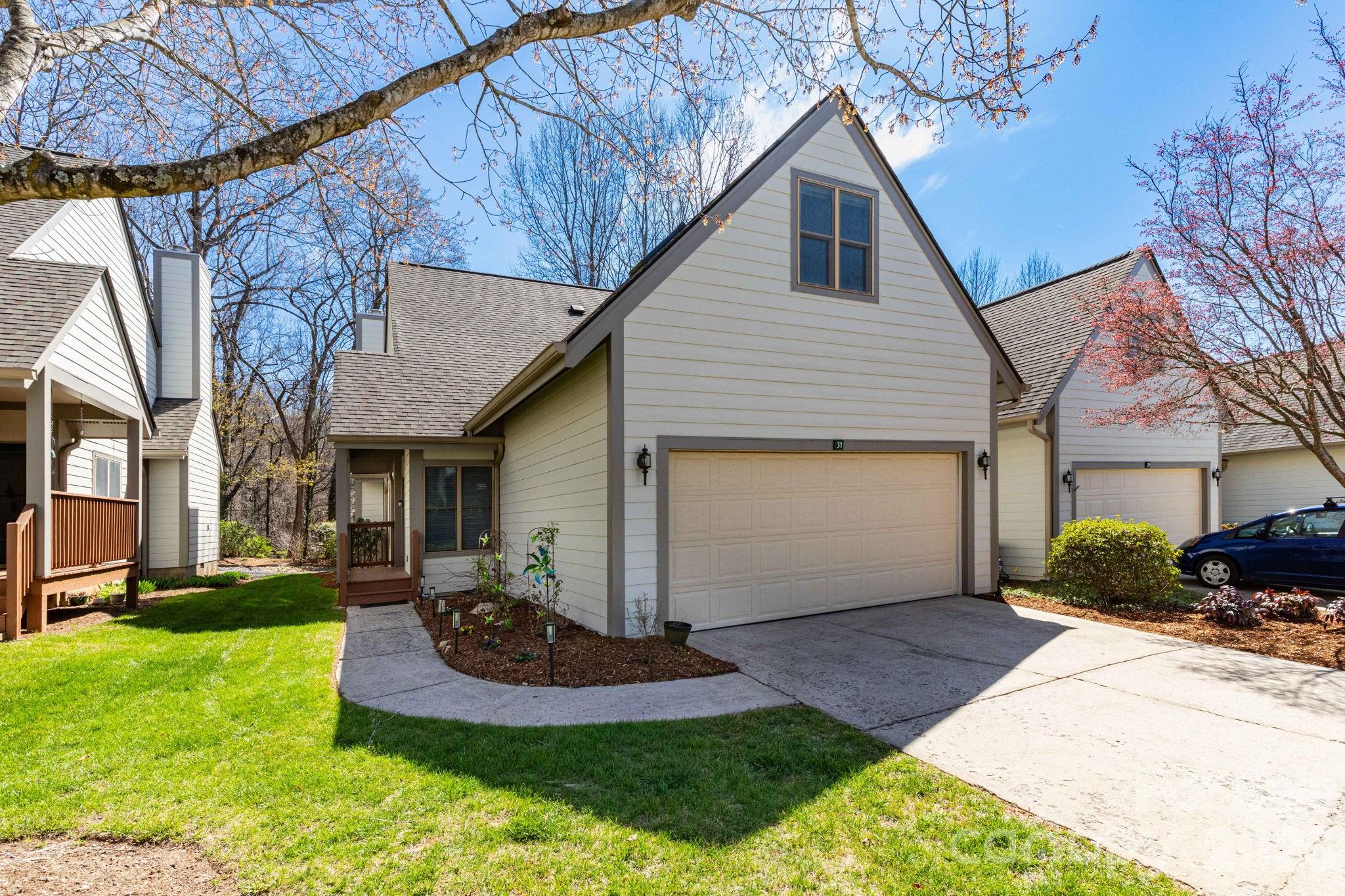 31 Little Cedar Court — Asheville