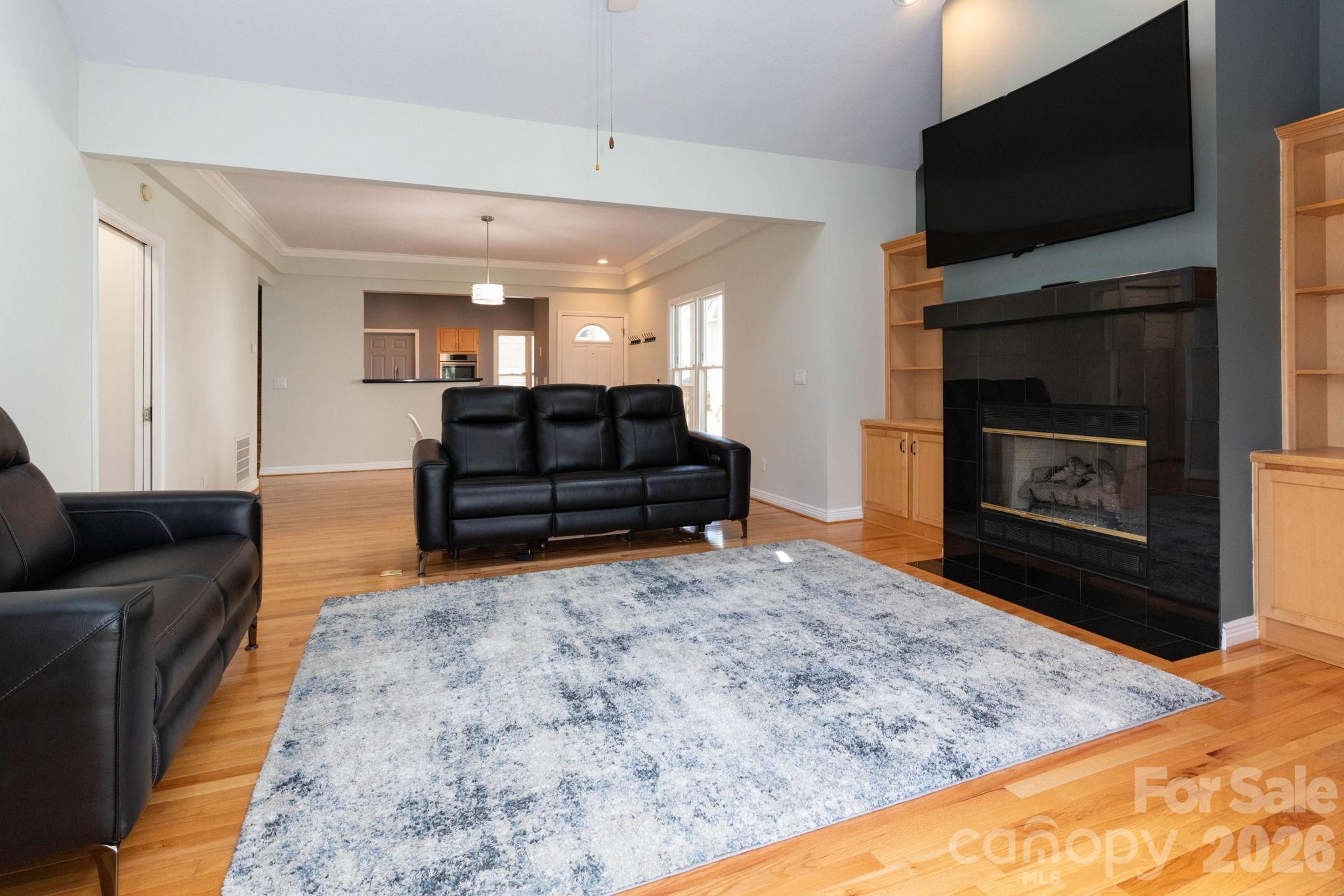 31 Little Cedar Court — Asheville
