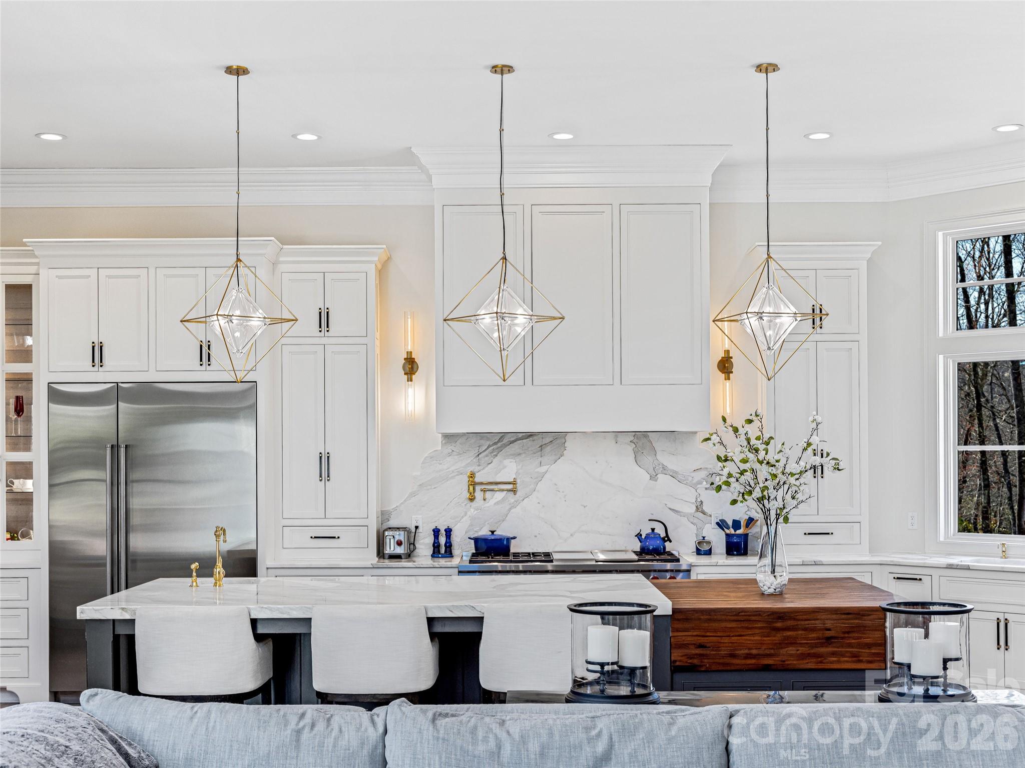 1905 White Tree Trail — Arden