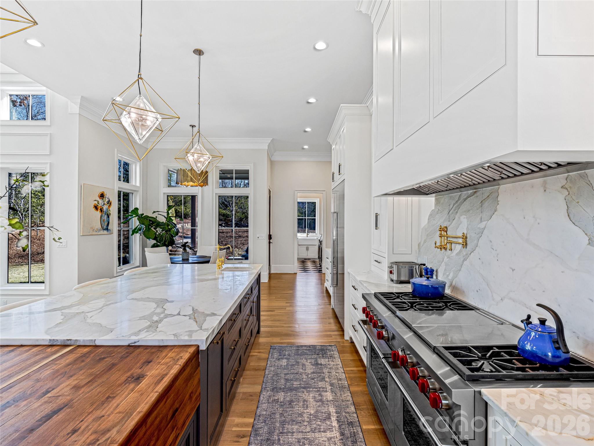 1905 White Tree Trail — Arden