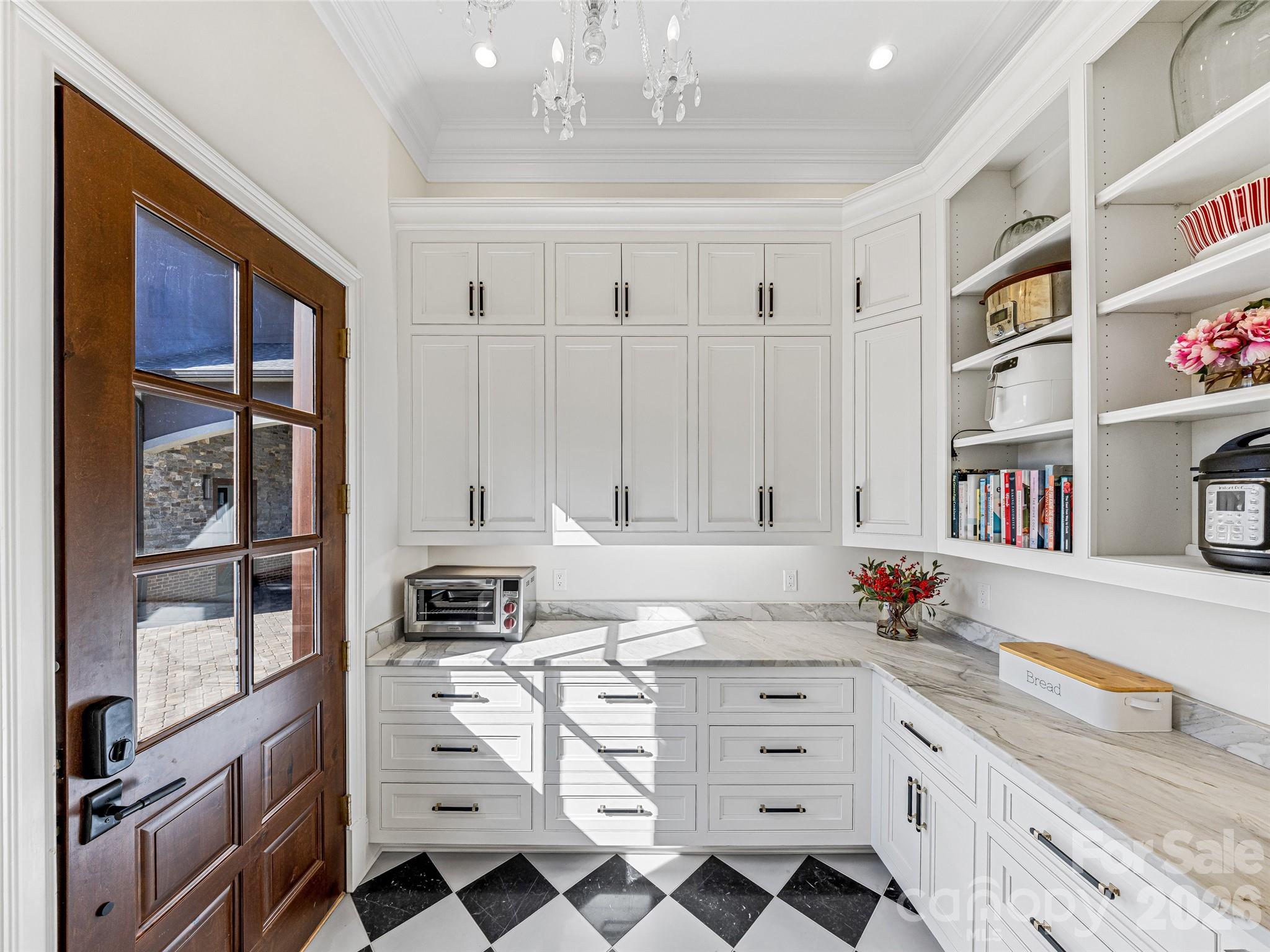 1905 White Tree Trail — Arden