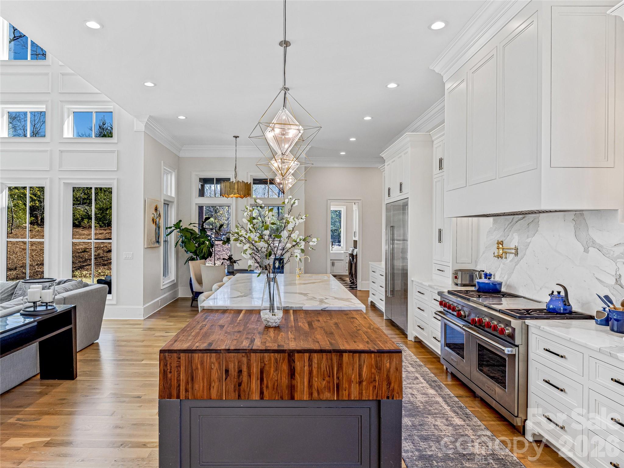 1905 White Tree Trail — Arden