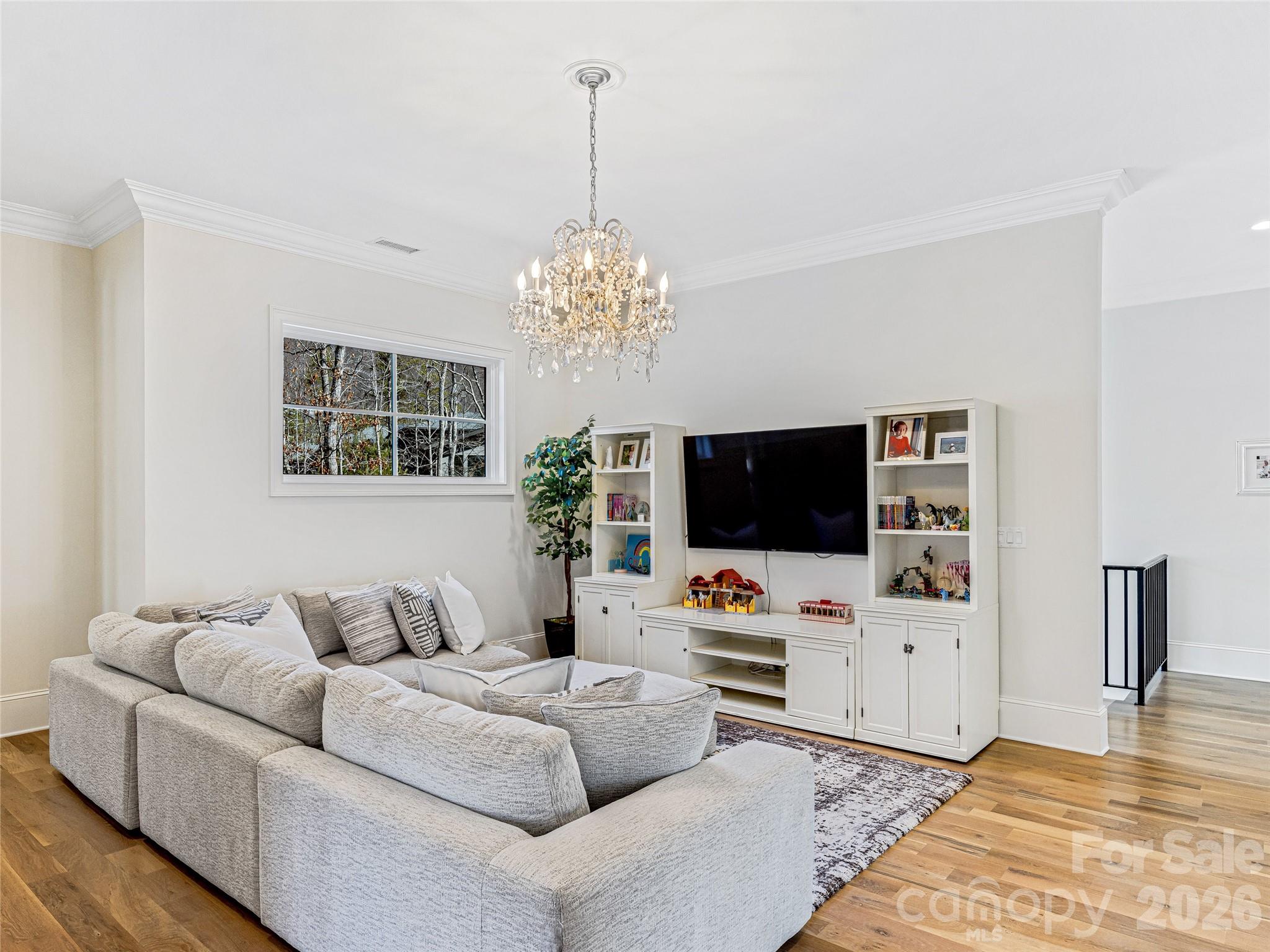 1905 White Tree Trail — Arden