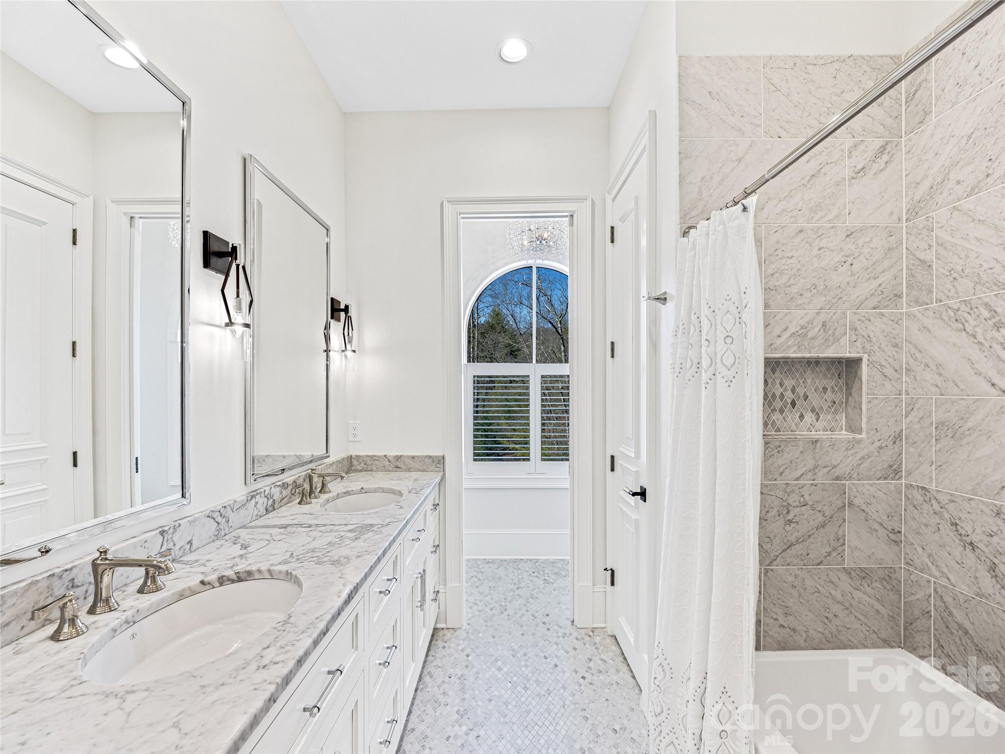 1905 White Tree Trail — Arden