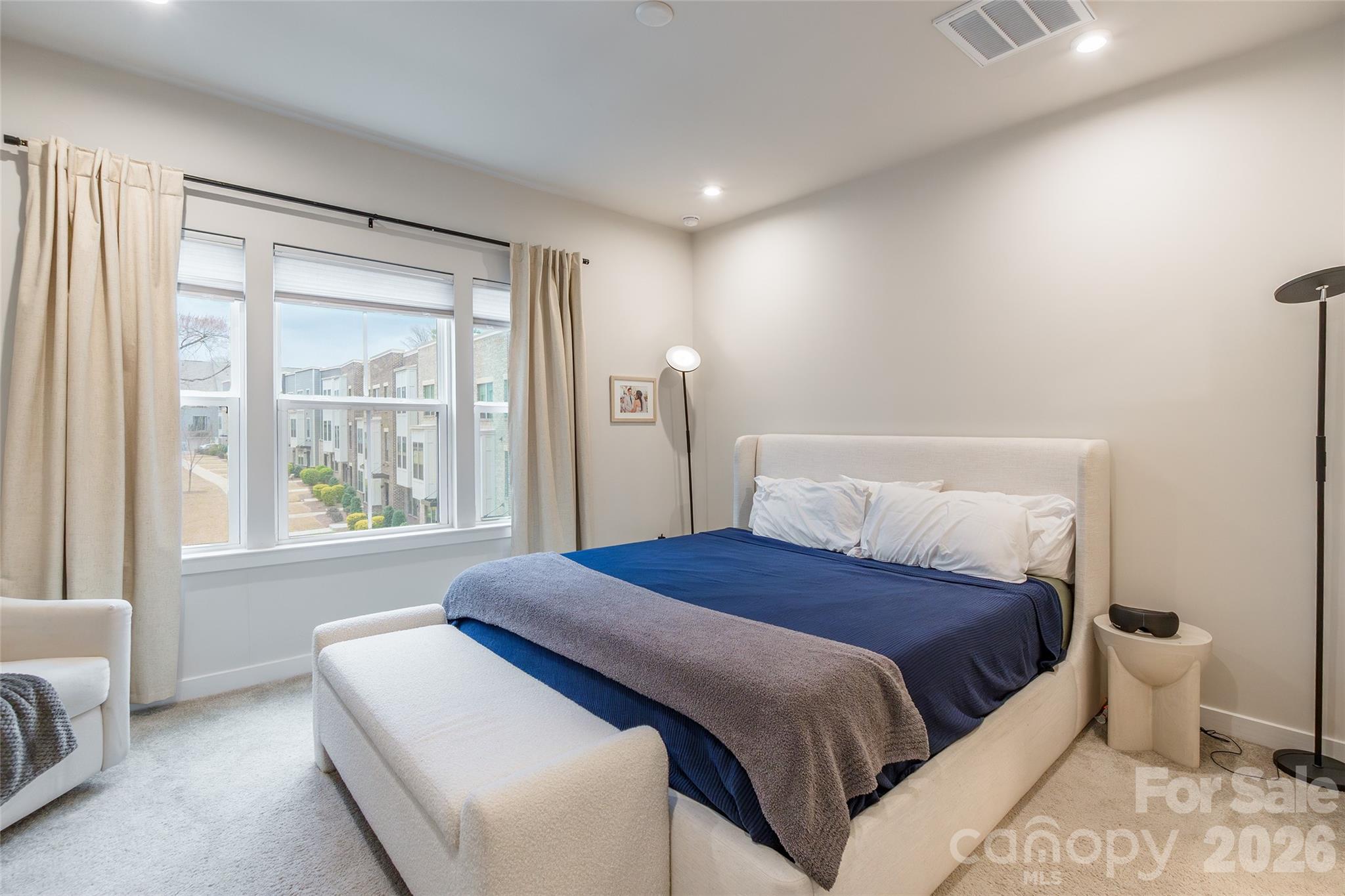 924 Broad River Lane — Charlotte