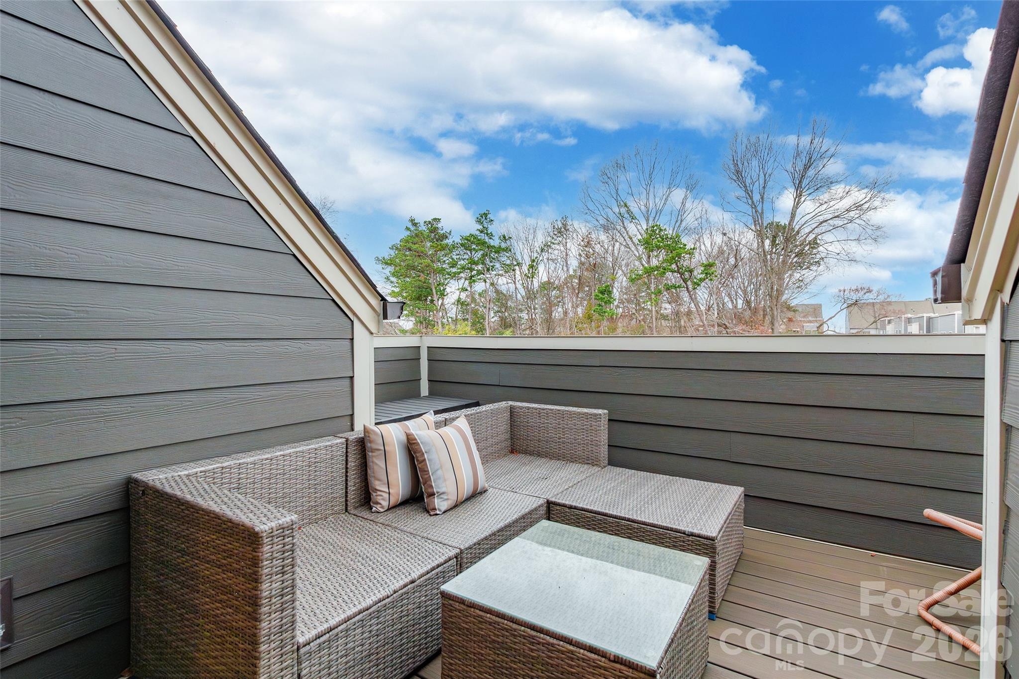 924 Broad River Lane — Charlotte