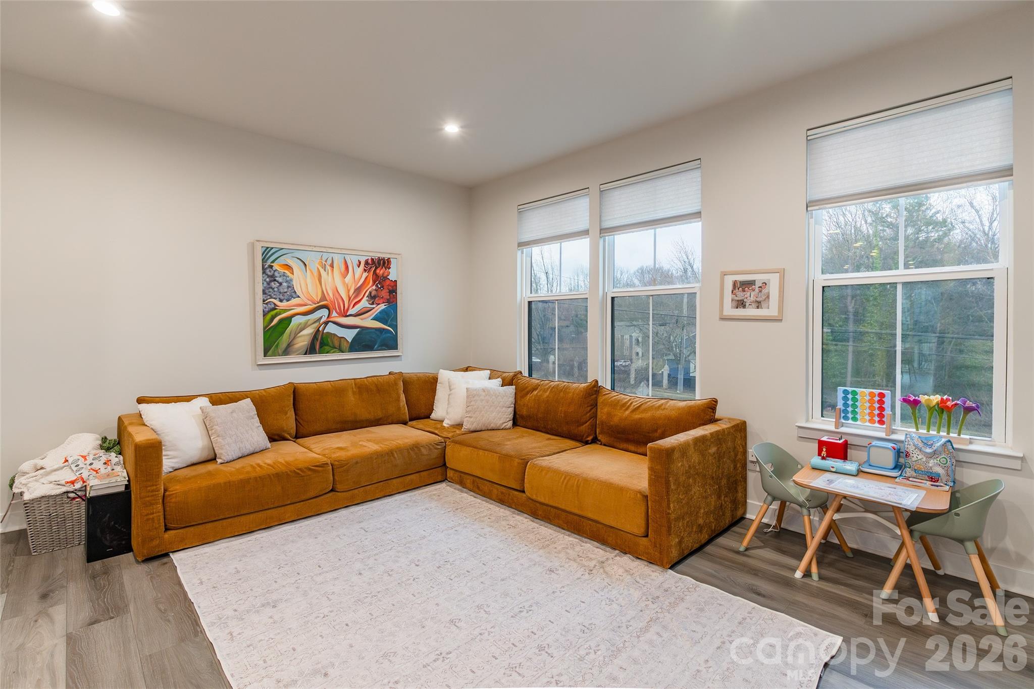 924 Broad River Lane — Charlotte