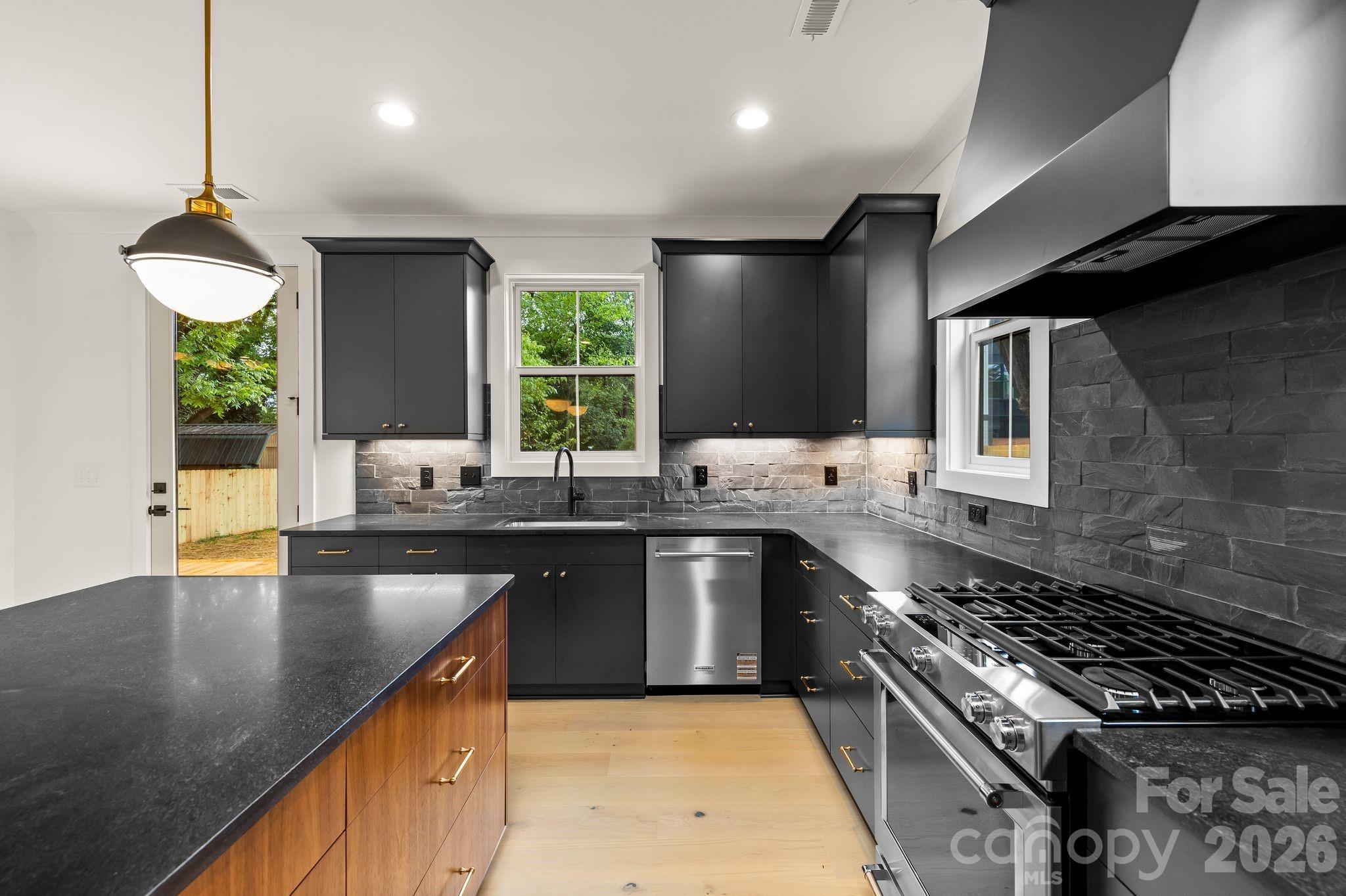 2757 Parkway Avenue — Charlotte