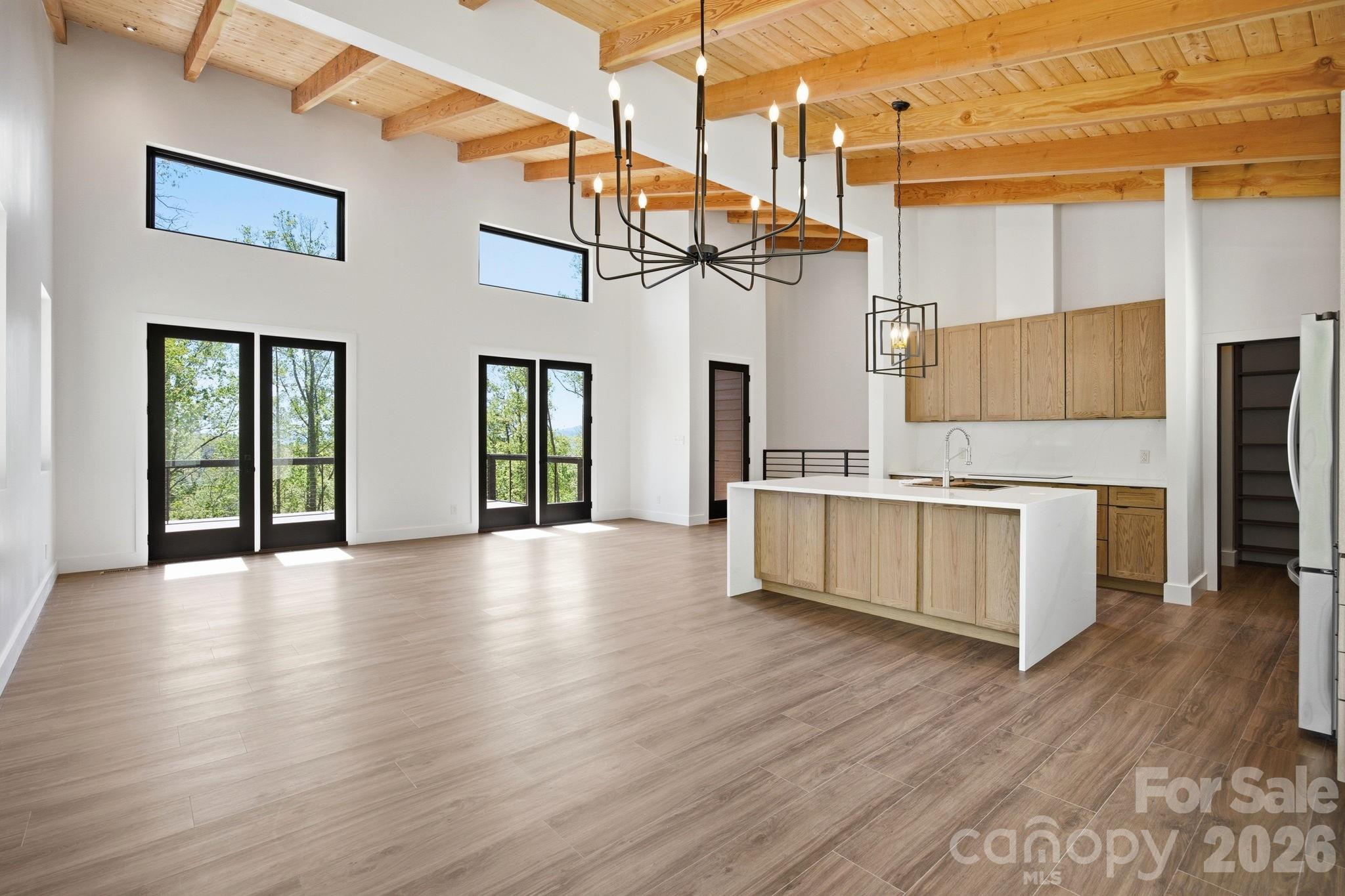 102 Sandpiper Palisades Street — Hendersonville