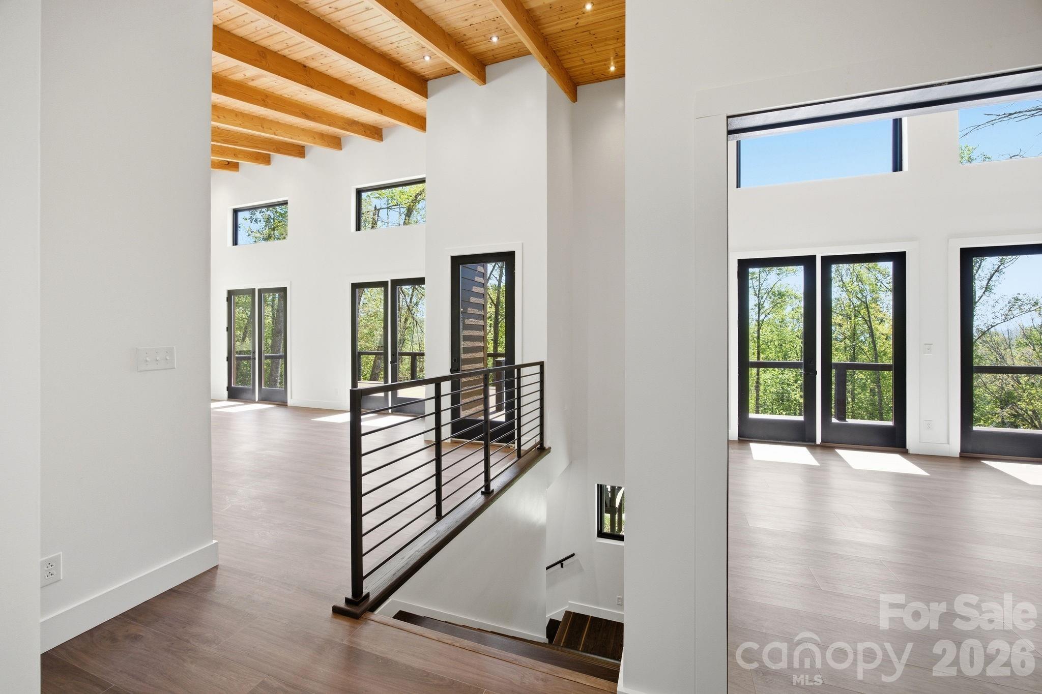 102 Sandpiper Palisades Street — Hendersonville