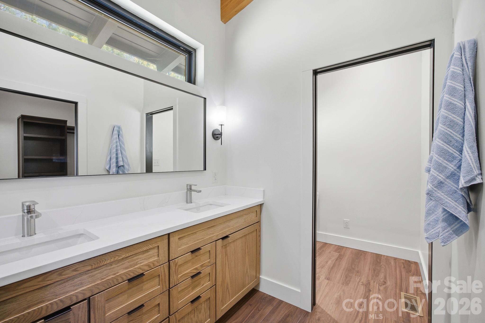 102 Sandpiper Palisades Street — Hendersonville