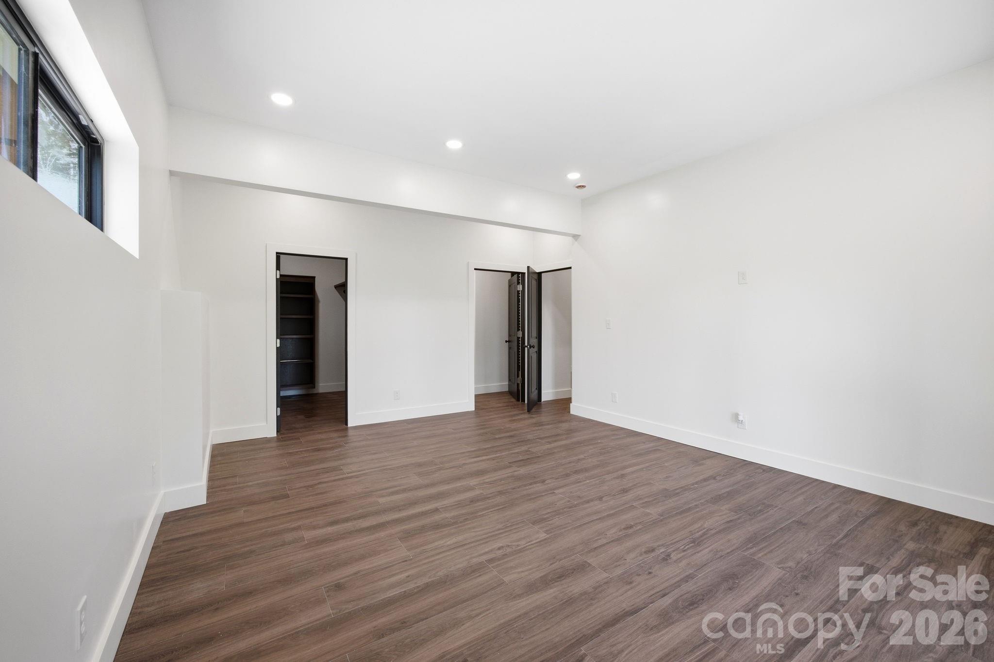 102 Sandpiper Palisades Street — Hendersonville