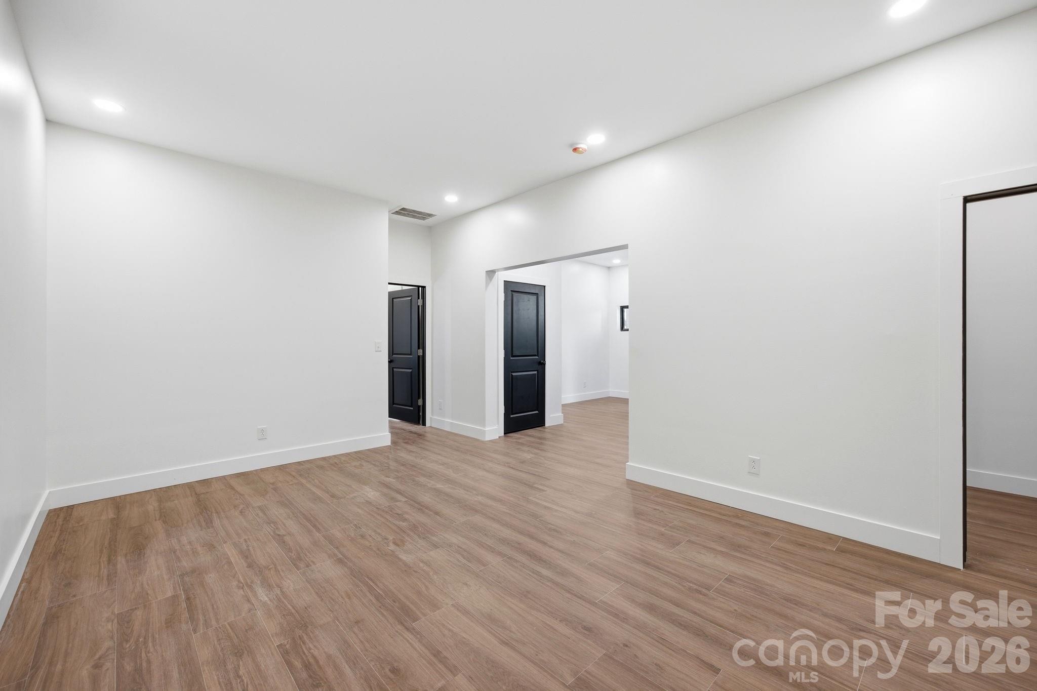 102 Sandpiper Palisades Street — Hendersonville