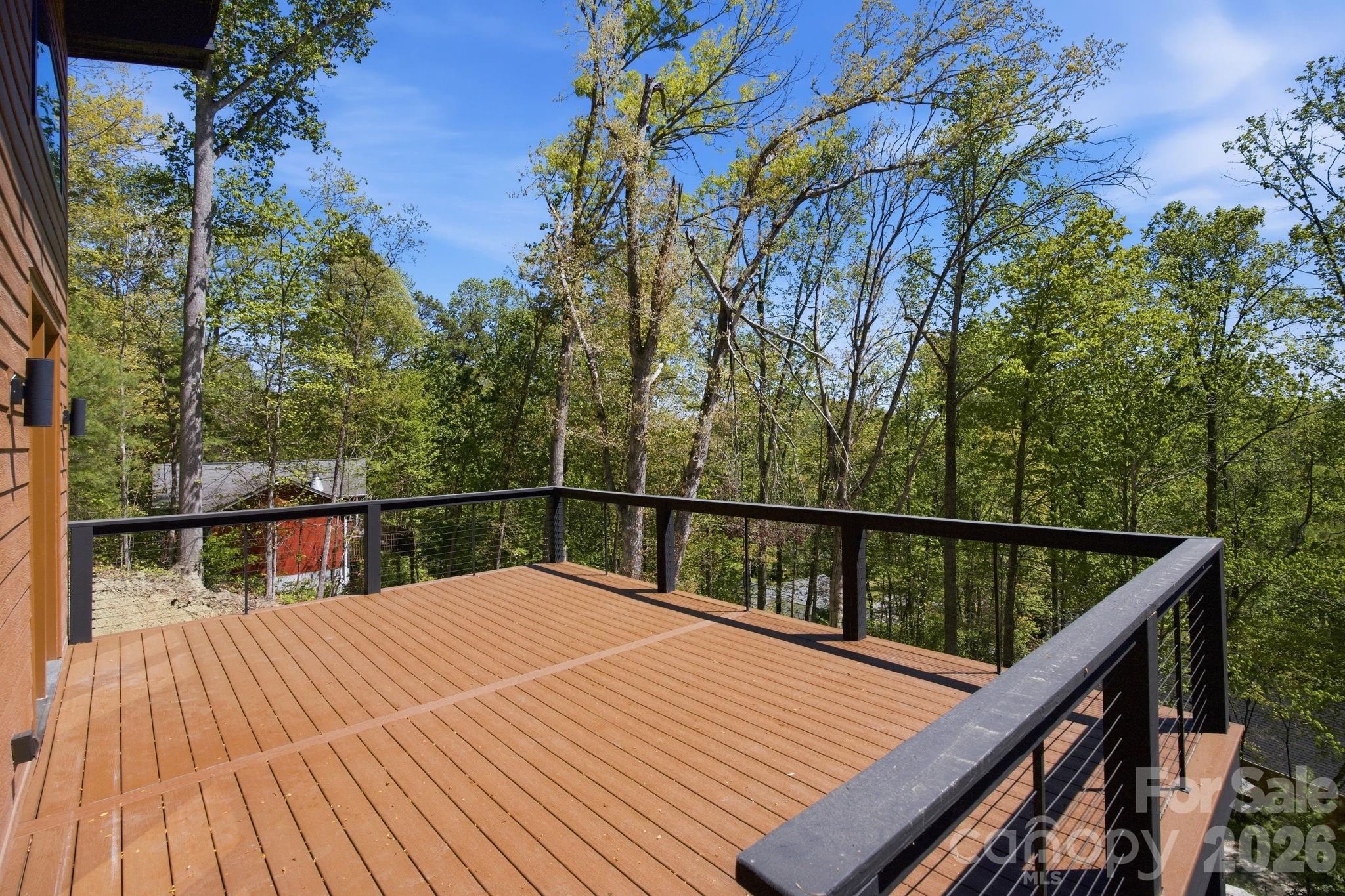102 Sandpiper Palisades Street — Hendersonville