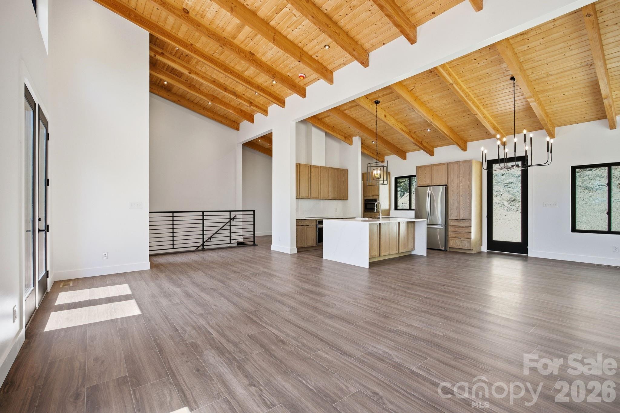 102 Sandpiper Palisades Street — Hendersonville