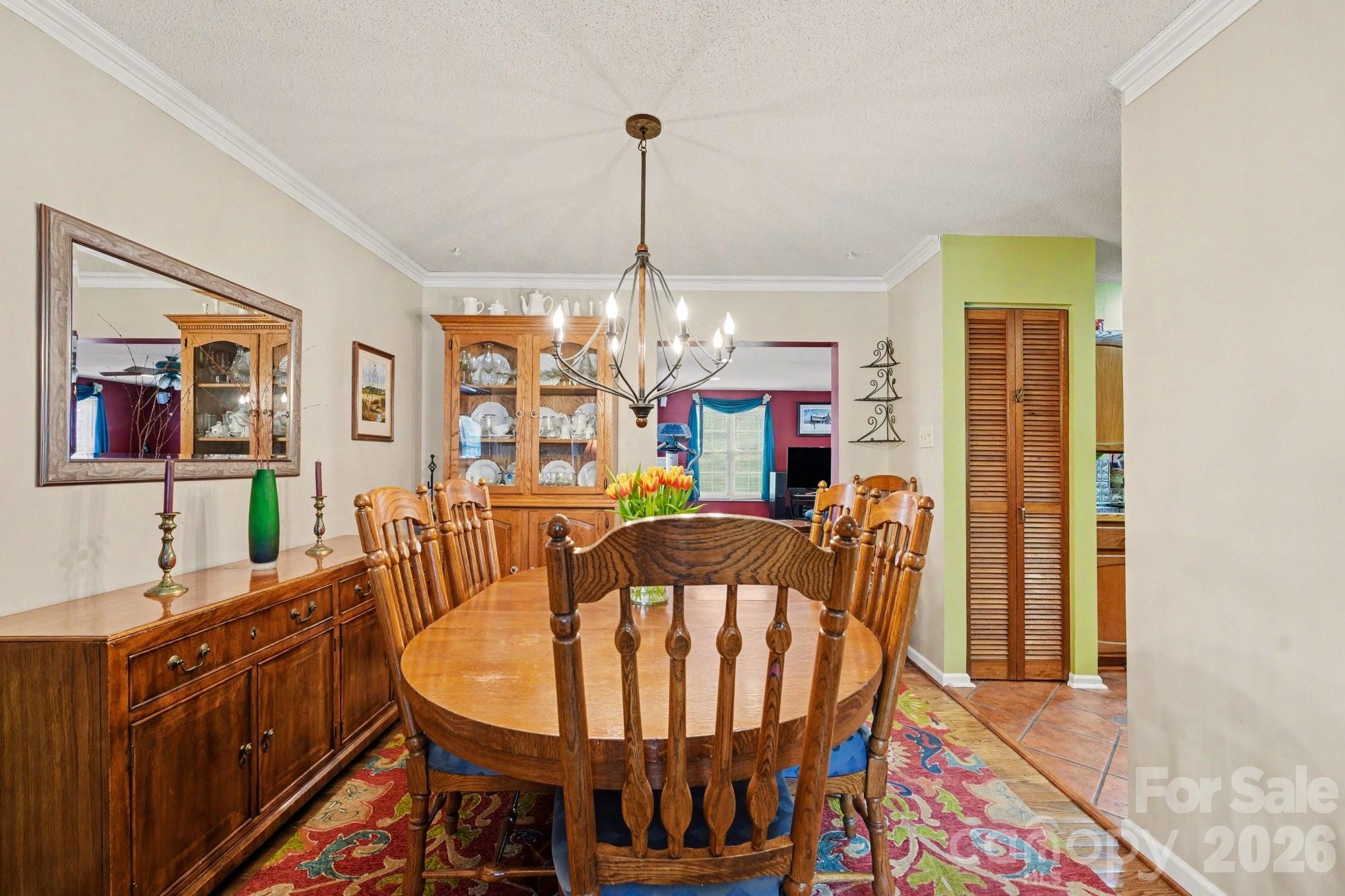 140 Eastwood Drive — Statesville