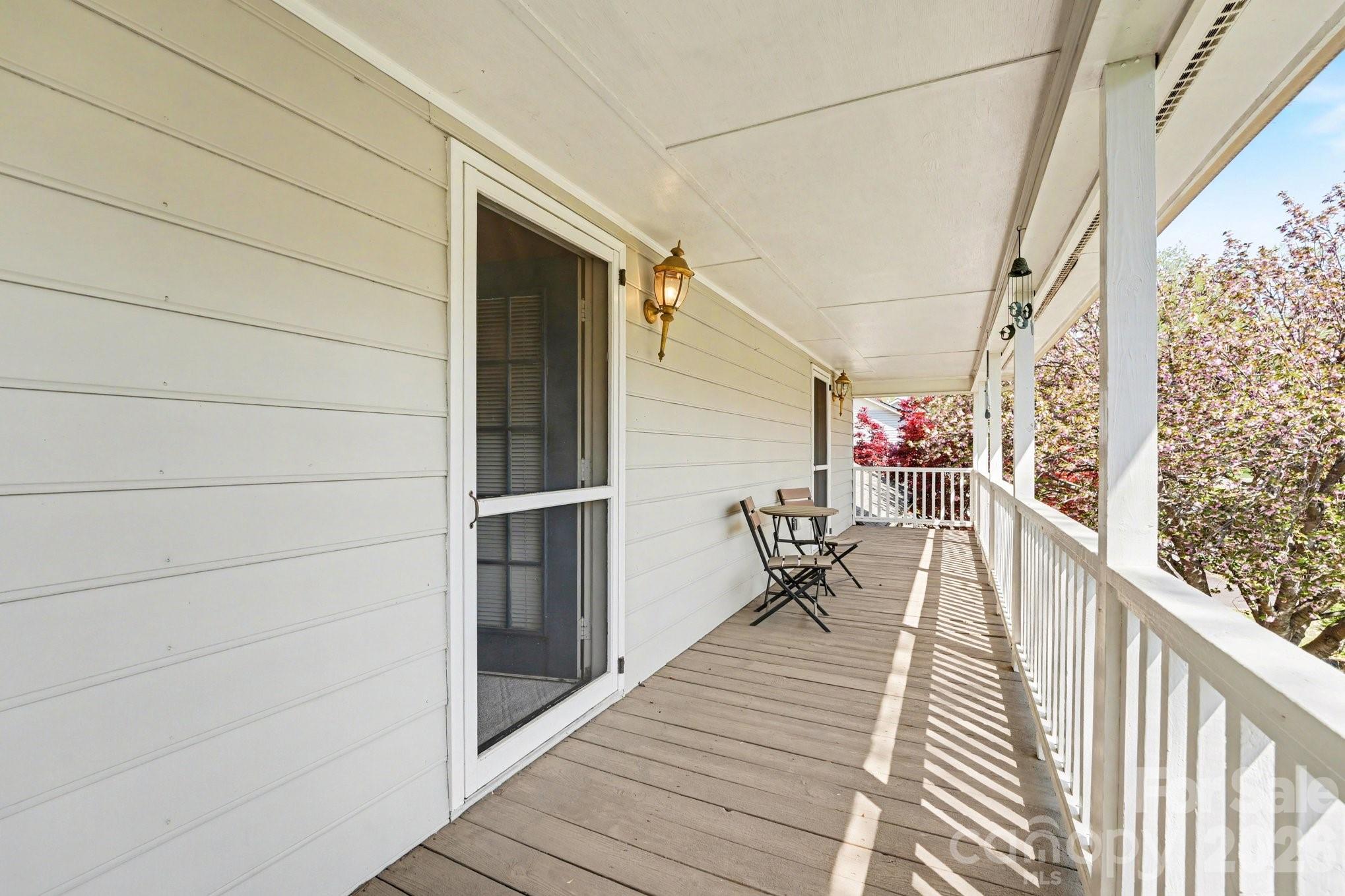 140 Eastwood Drive — Statesville
