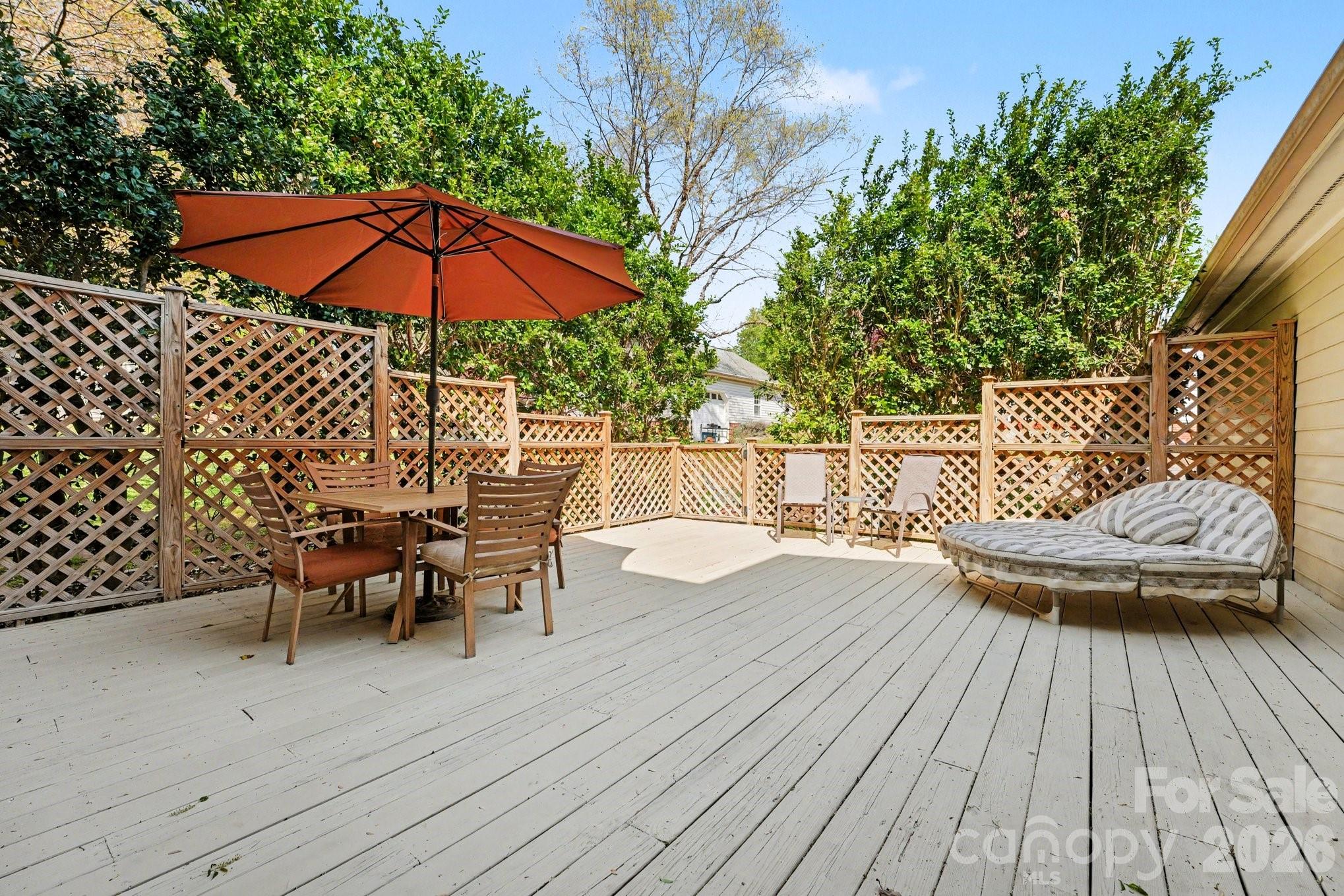 140 Eastwood Drive — Statesville