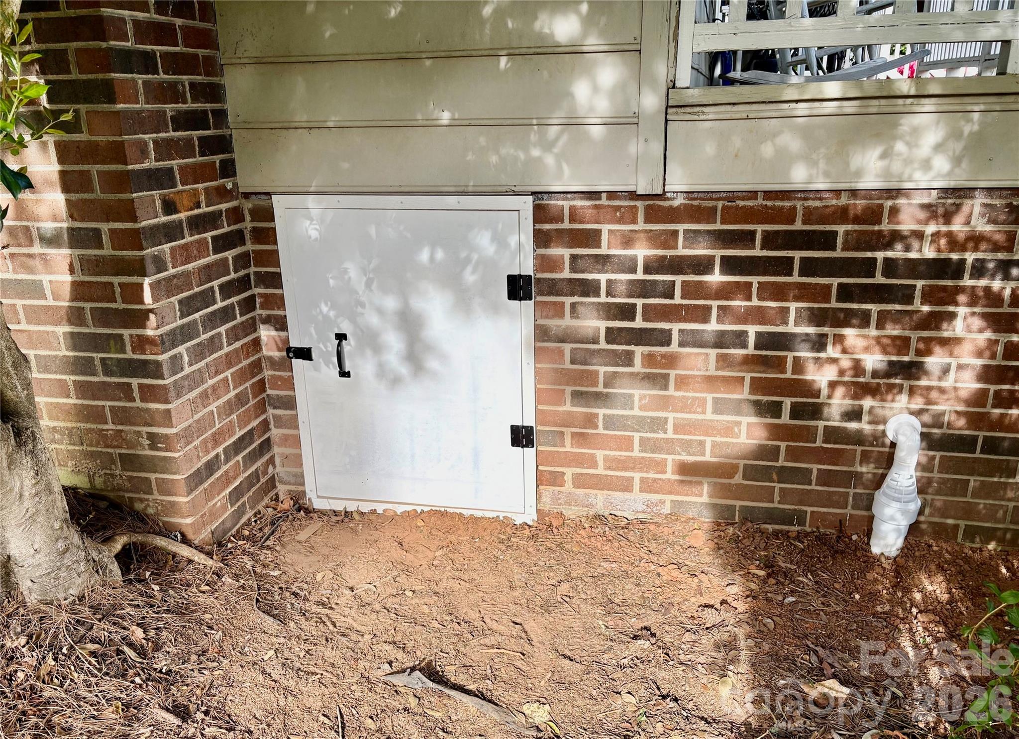 140 Eastwood Drive — Statesville