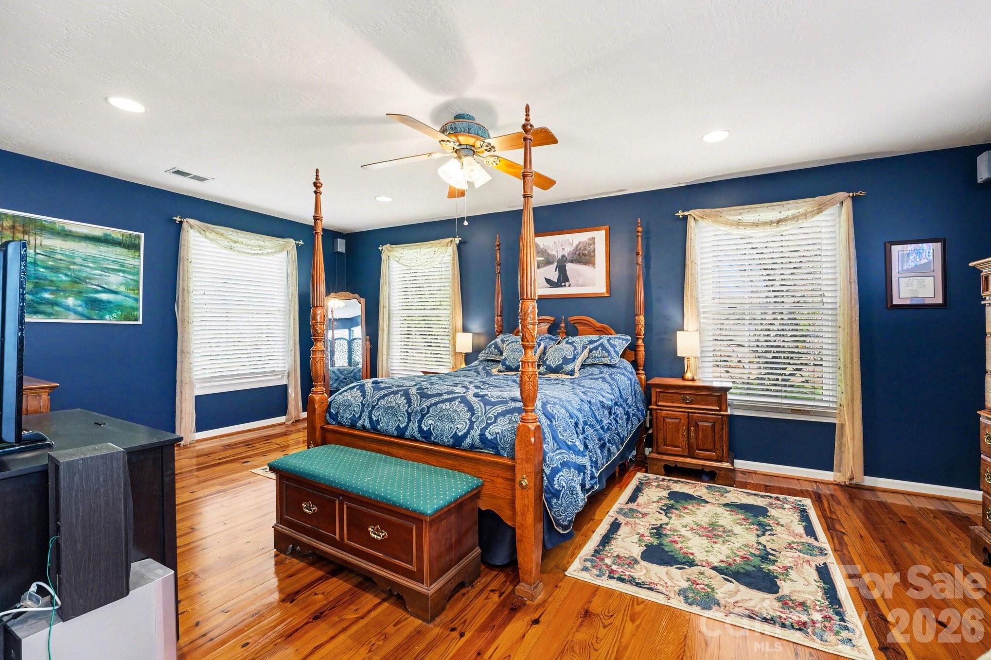 140 Eastwood Drive — Statesville