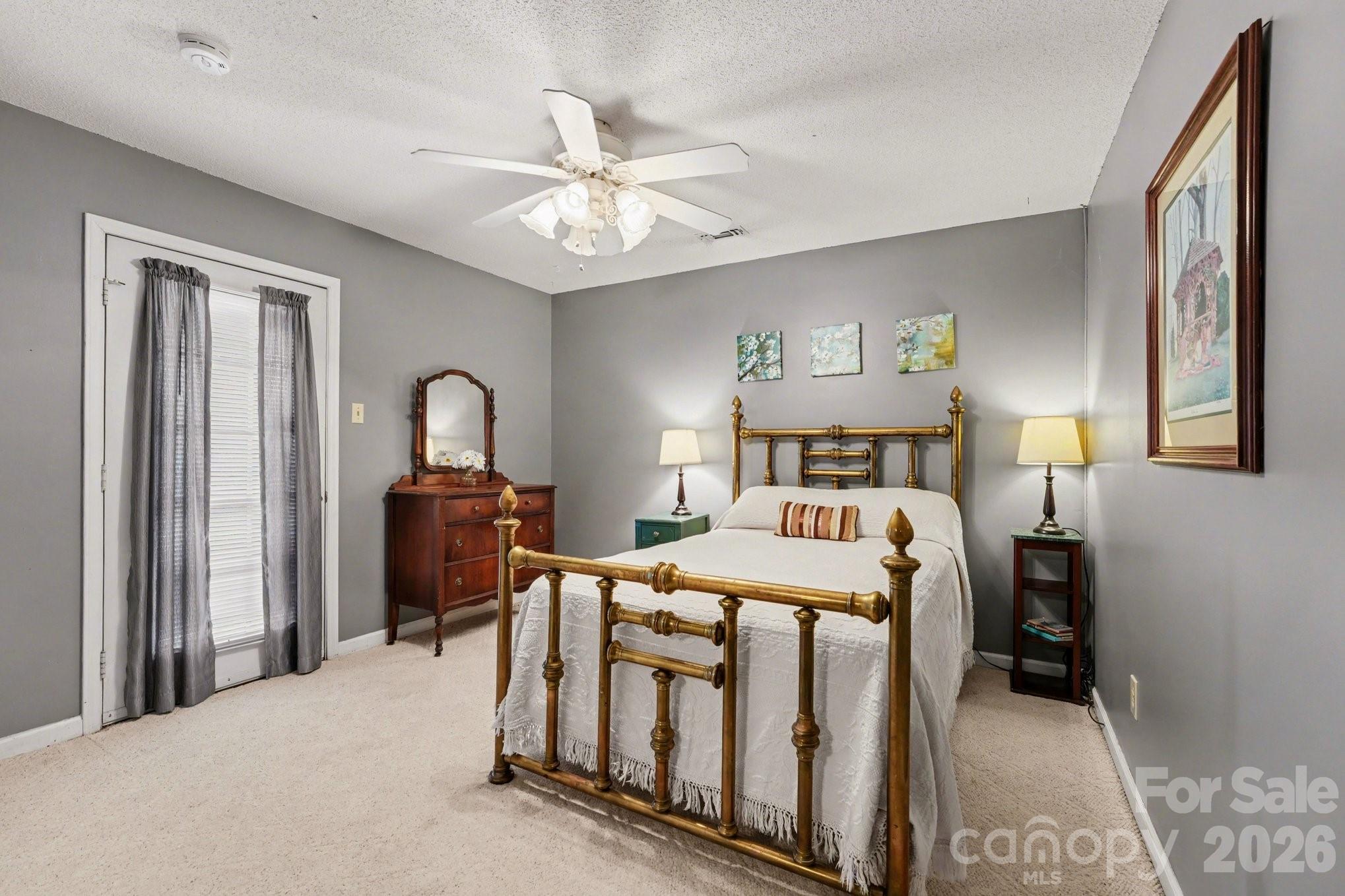 140 Eastwood Drive — Statesville