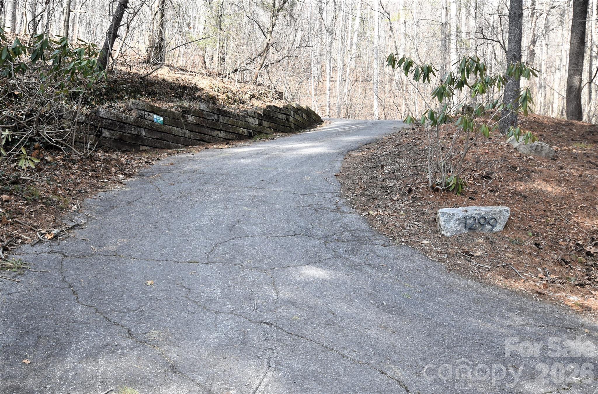 1299 Country Club Drive — Canton