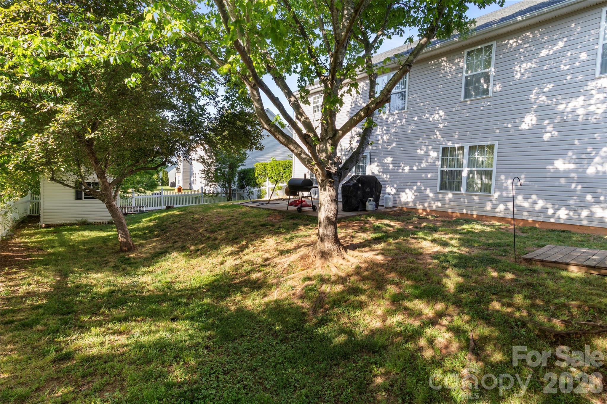 317 Ashton Bluff Circle — Mount Holly