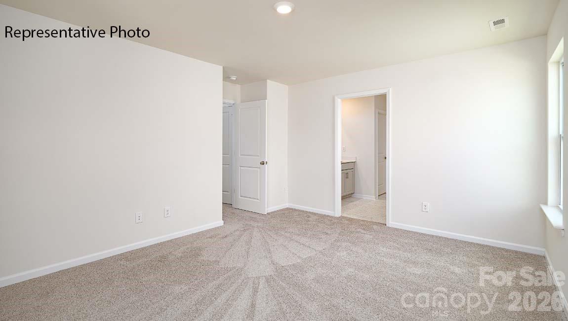2078 10th Street SE — Hickory