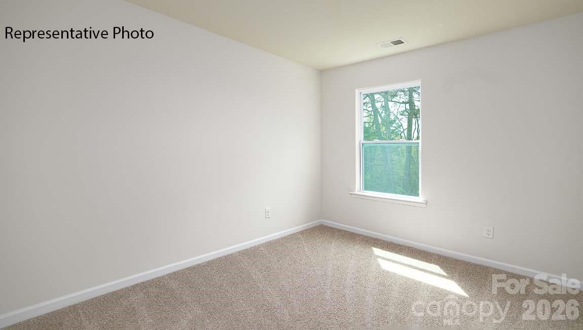 2078 10th Street SE — Hickory