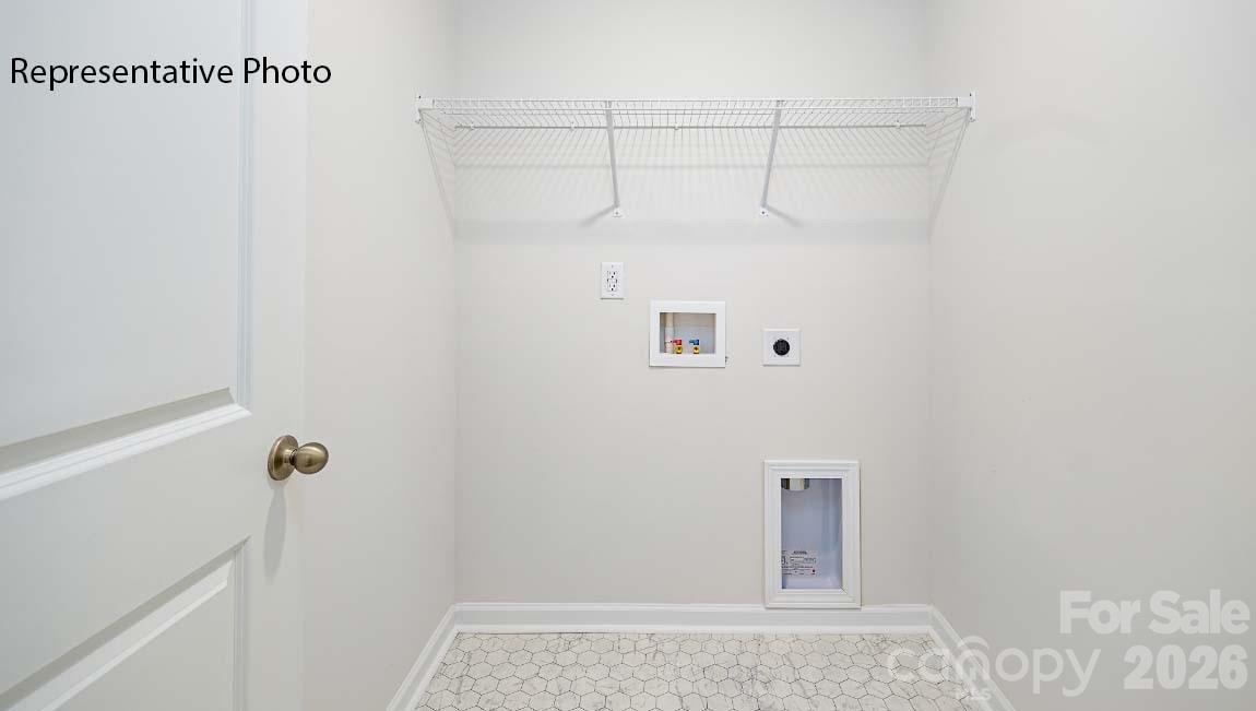 2078 10th Street SE — Hickory